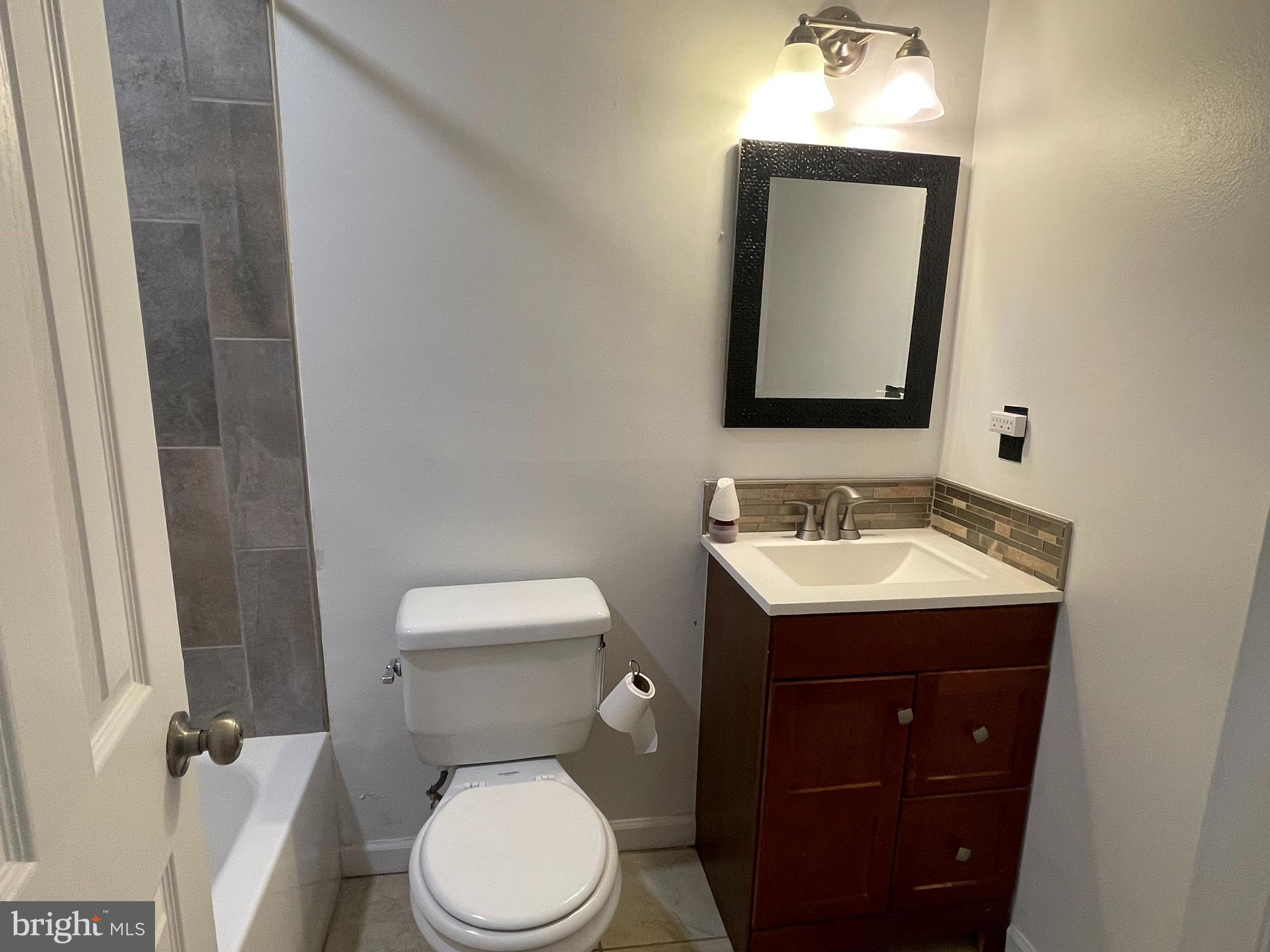 RIDGEVIEW ESTATES ADDITION - Residential Lease