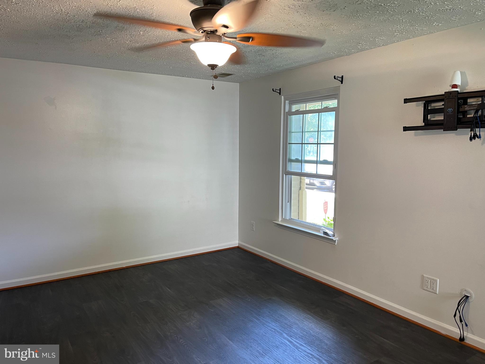 RIDGEVIEW ESTATES ADDITION - Residential Lease