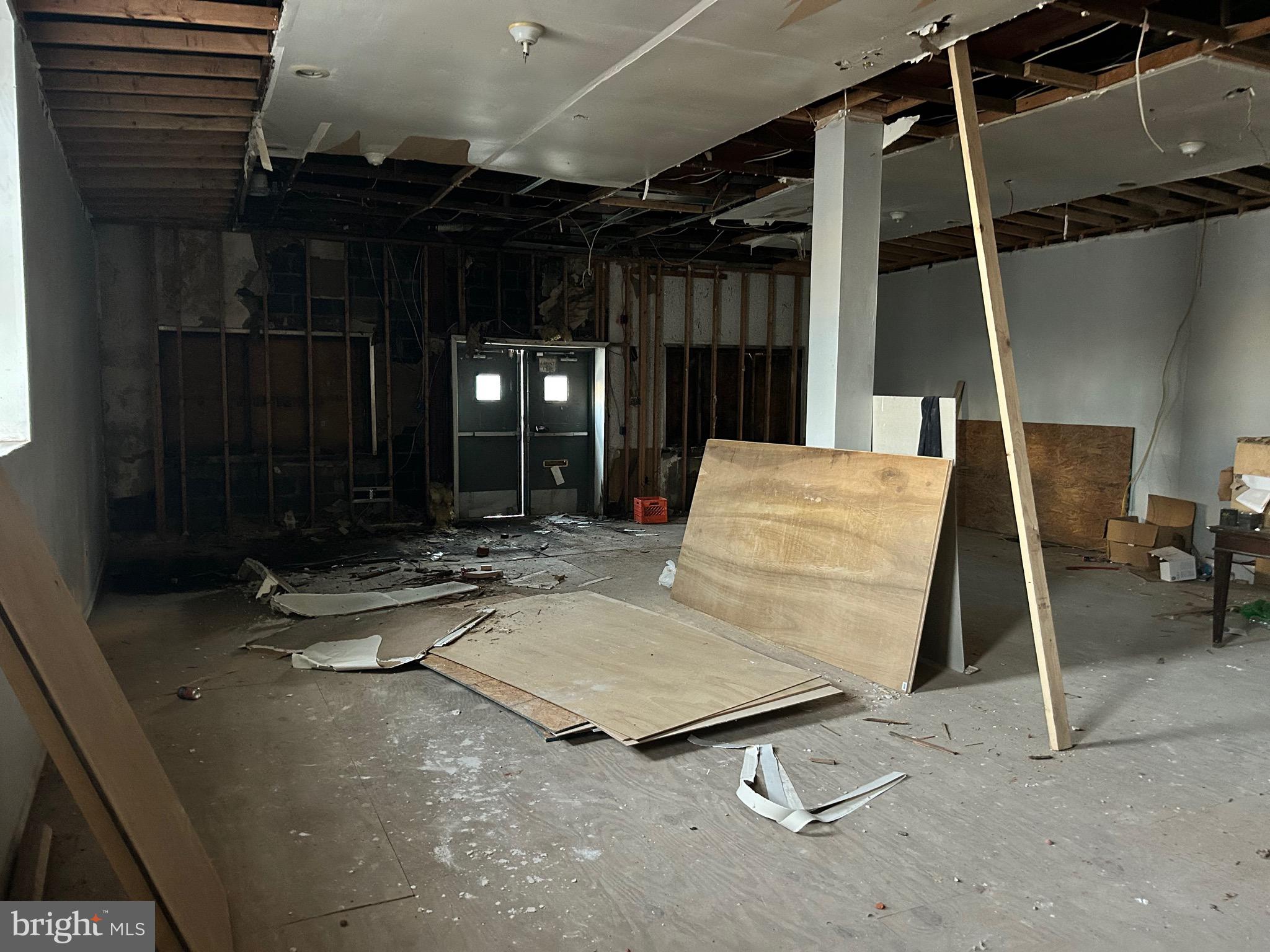 WEST PHILADELPHIA - Commercial Sale