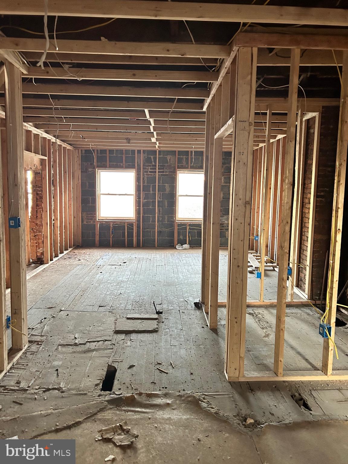 WEST PHILADELPHIA - Commercial Sale