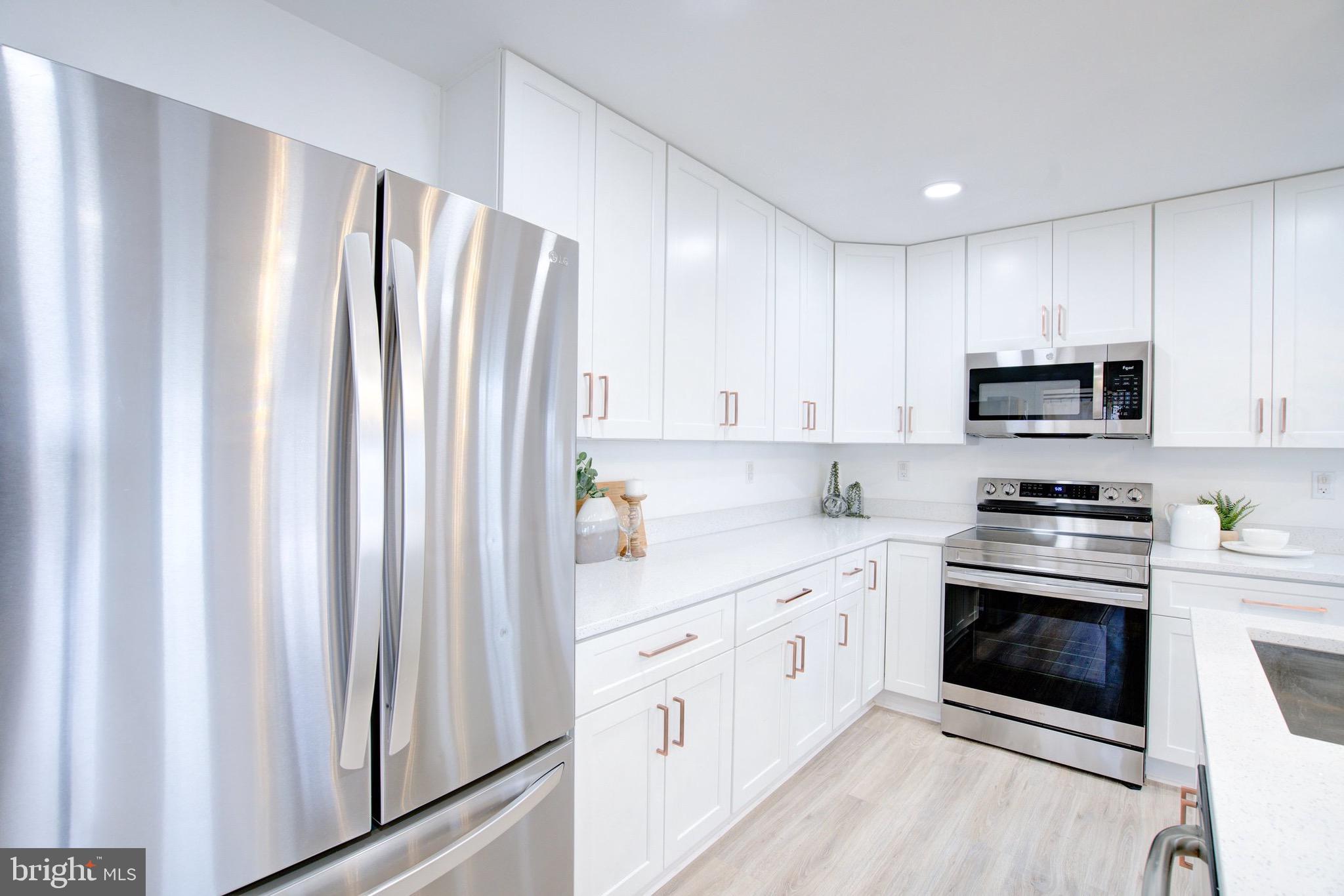 BOWLEYS QUARTERS - Residential