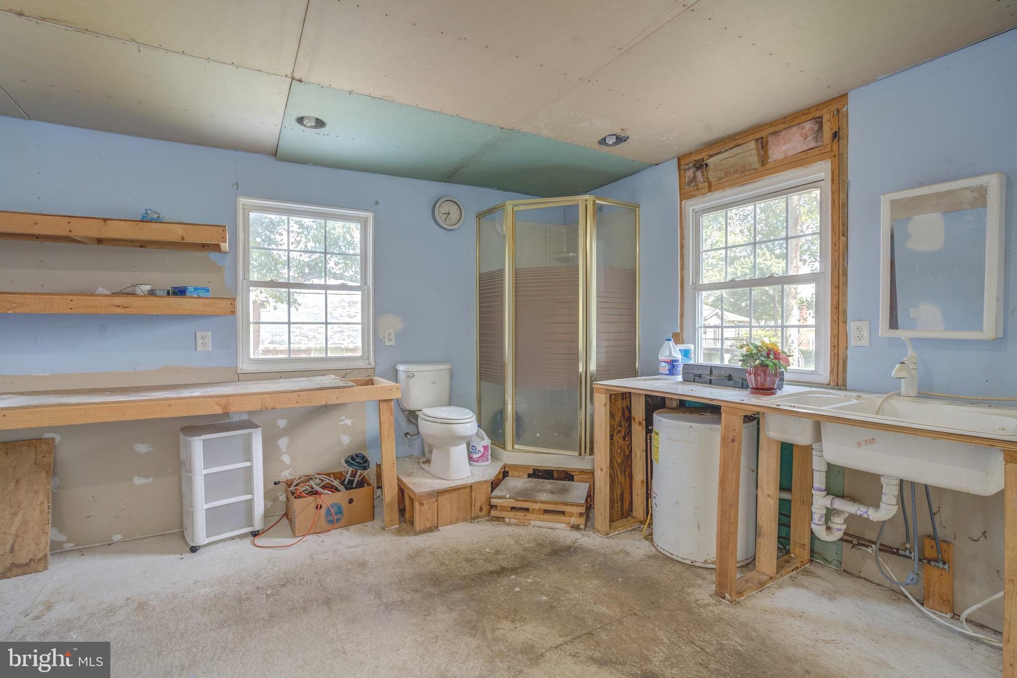 BOWLEYS QUARTERS - Residential