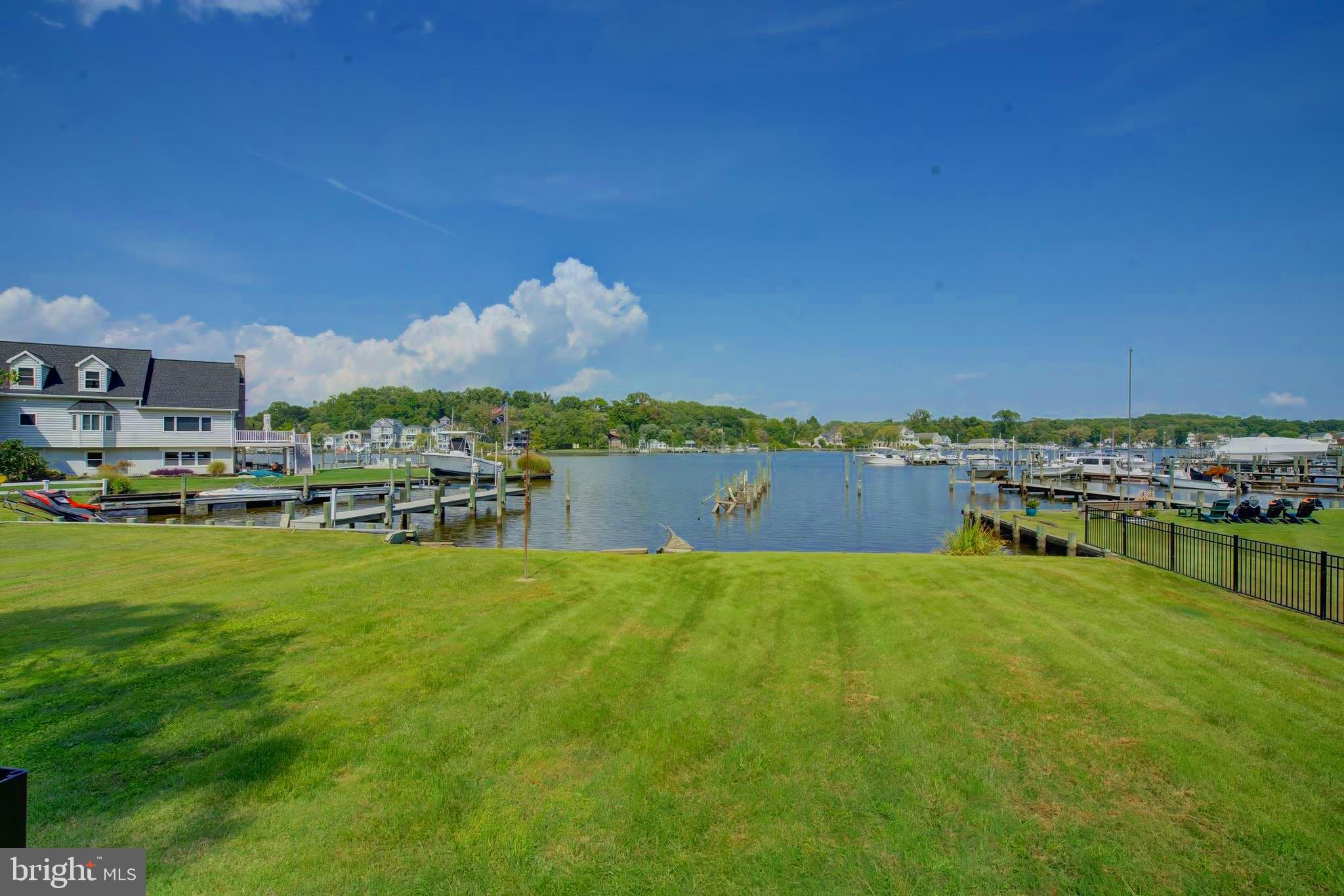 BOWLEYS QUARTERS - Residential