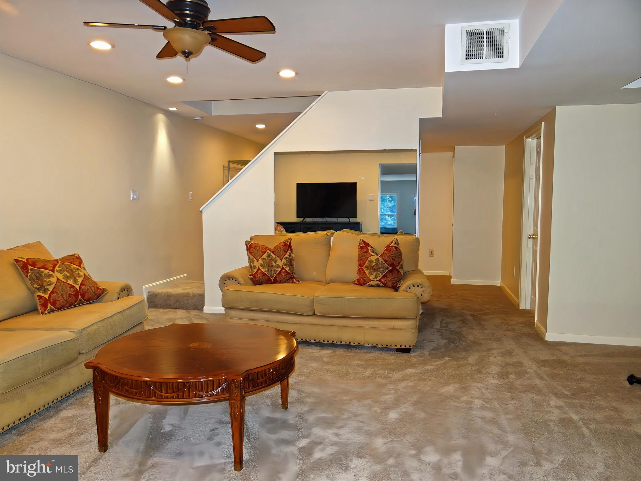 TRIADELPHIA FARMS II - Residential