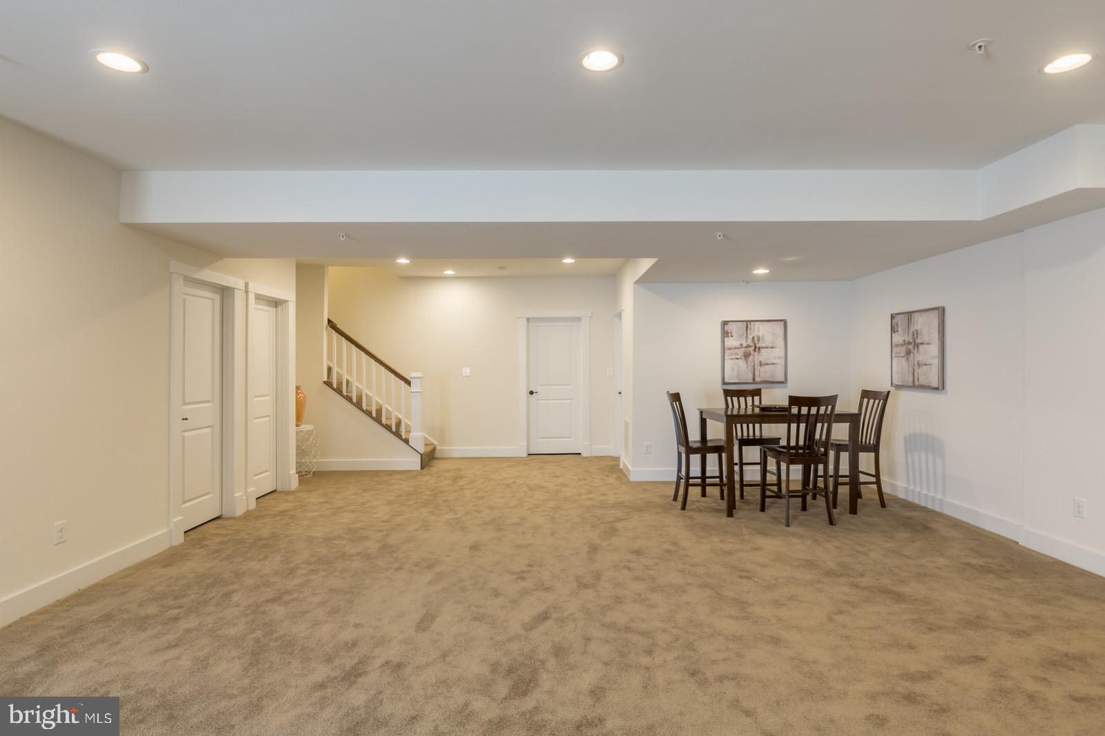 POTOMAC SHORES - Residential