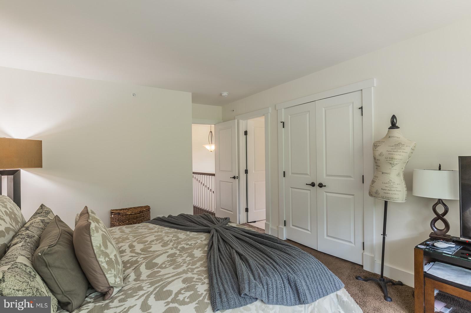 POTOMAC SHORES - Residential