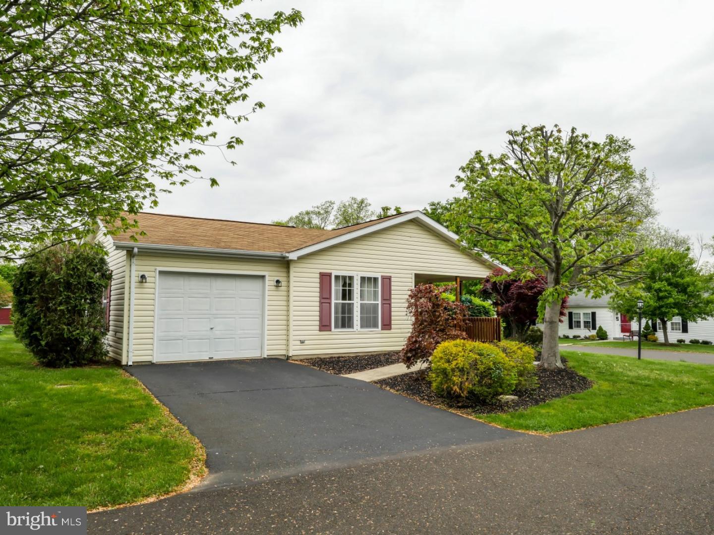 BUCKINGHAM SPRINGS - Residential