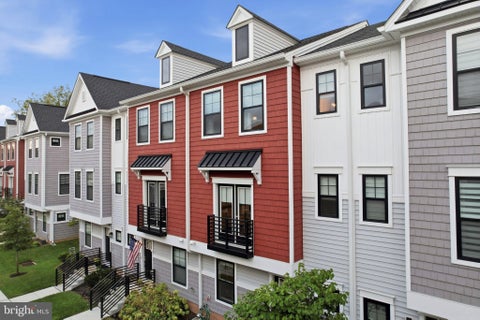 Townhouse For Sale - 336 Walnut Street<br/> Montgomery County, COLLEGEVILLE, PA 19426
