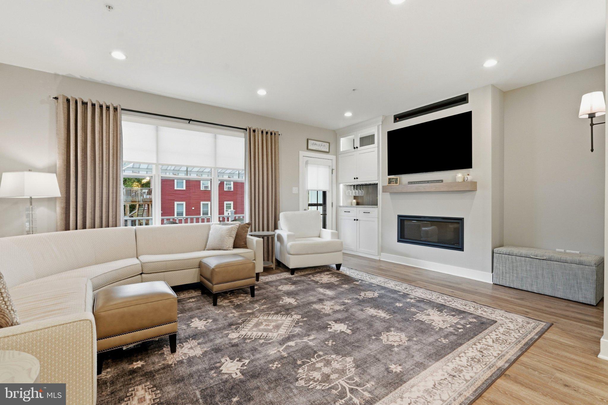 336 WALNUT STREET