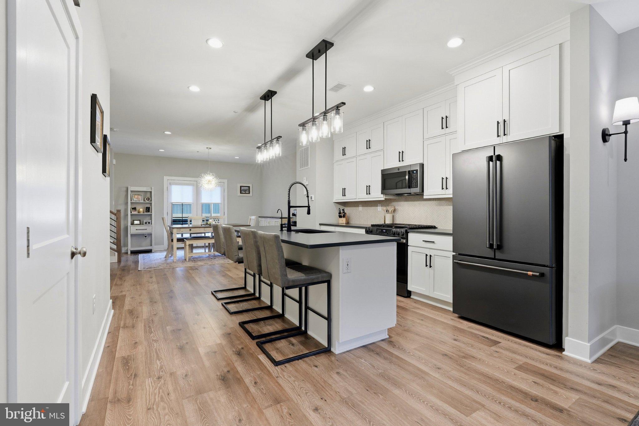 336 WALNUT STREET