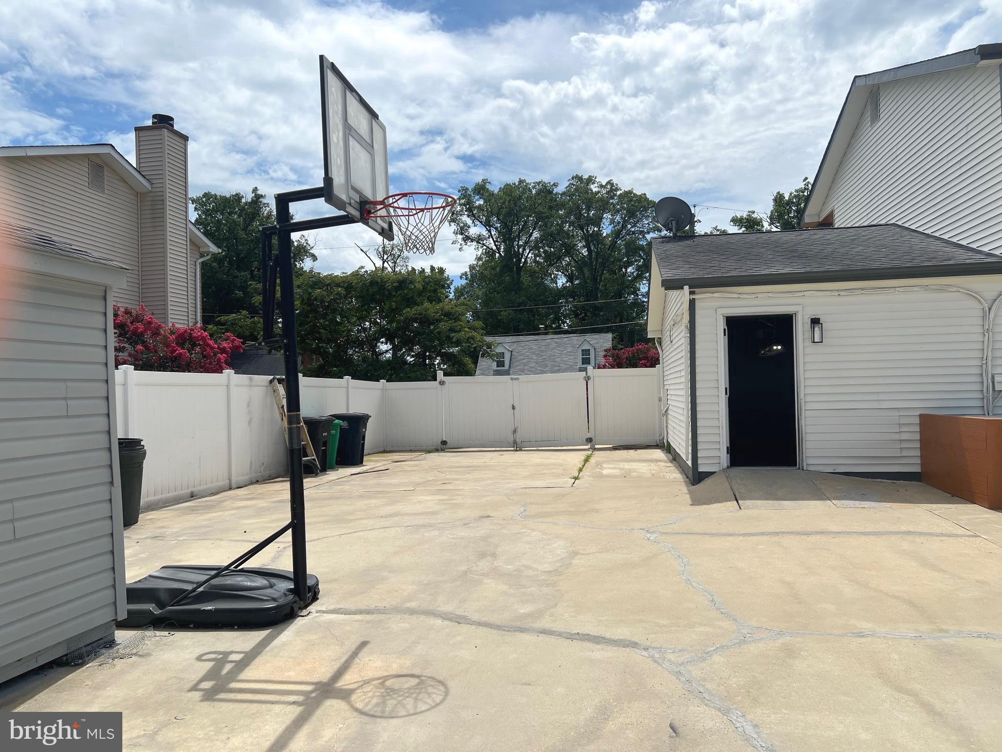 SKYLINE - Residential