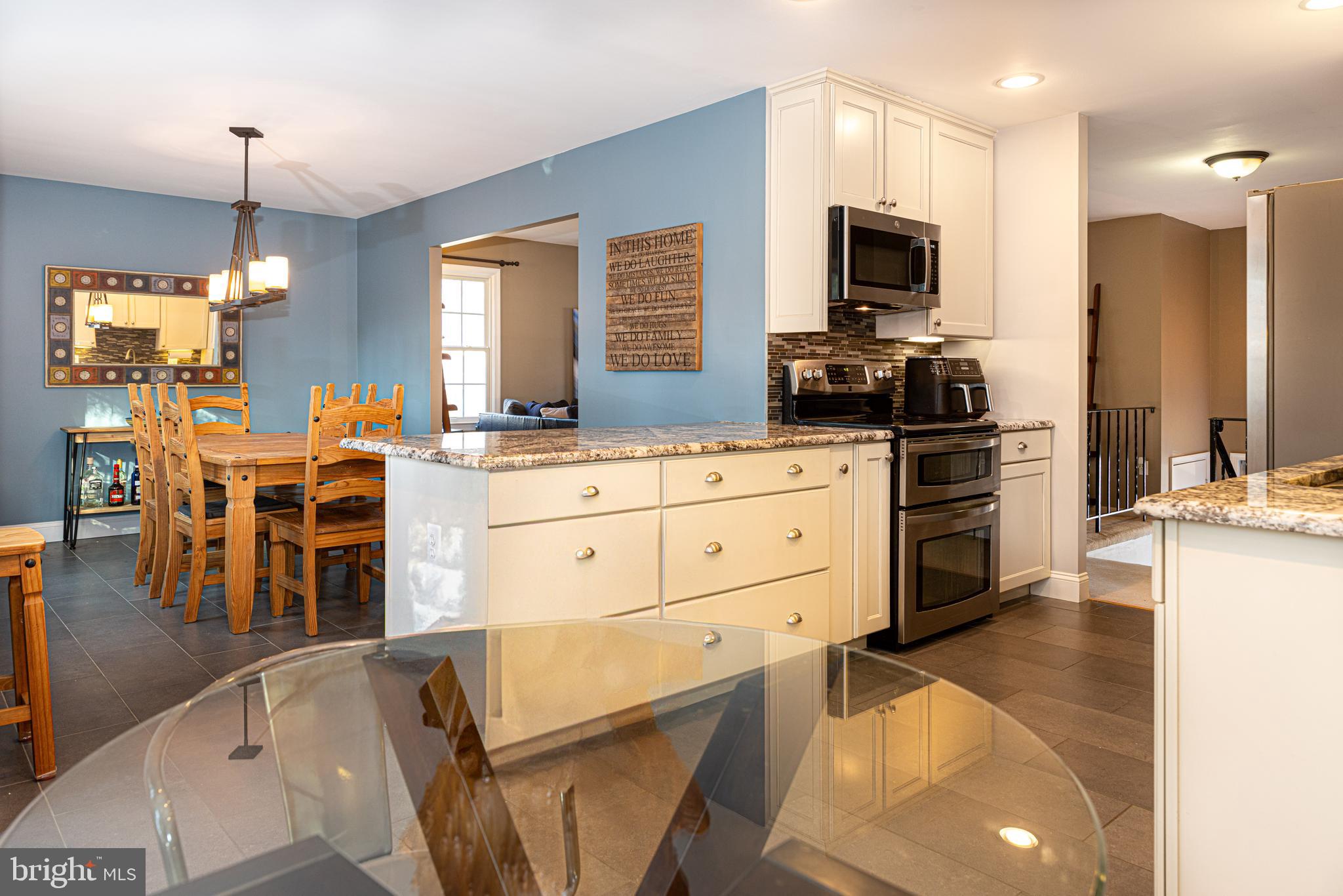 MIDDLERIDGE - Residential