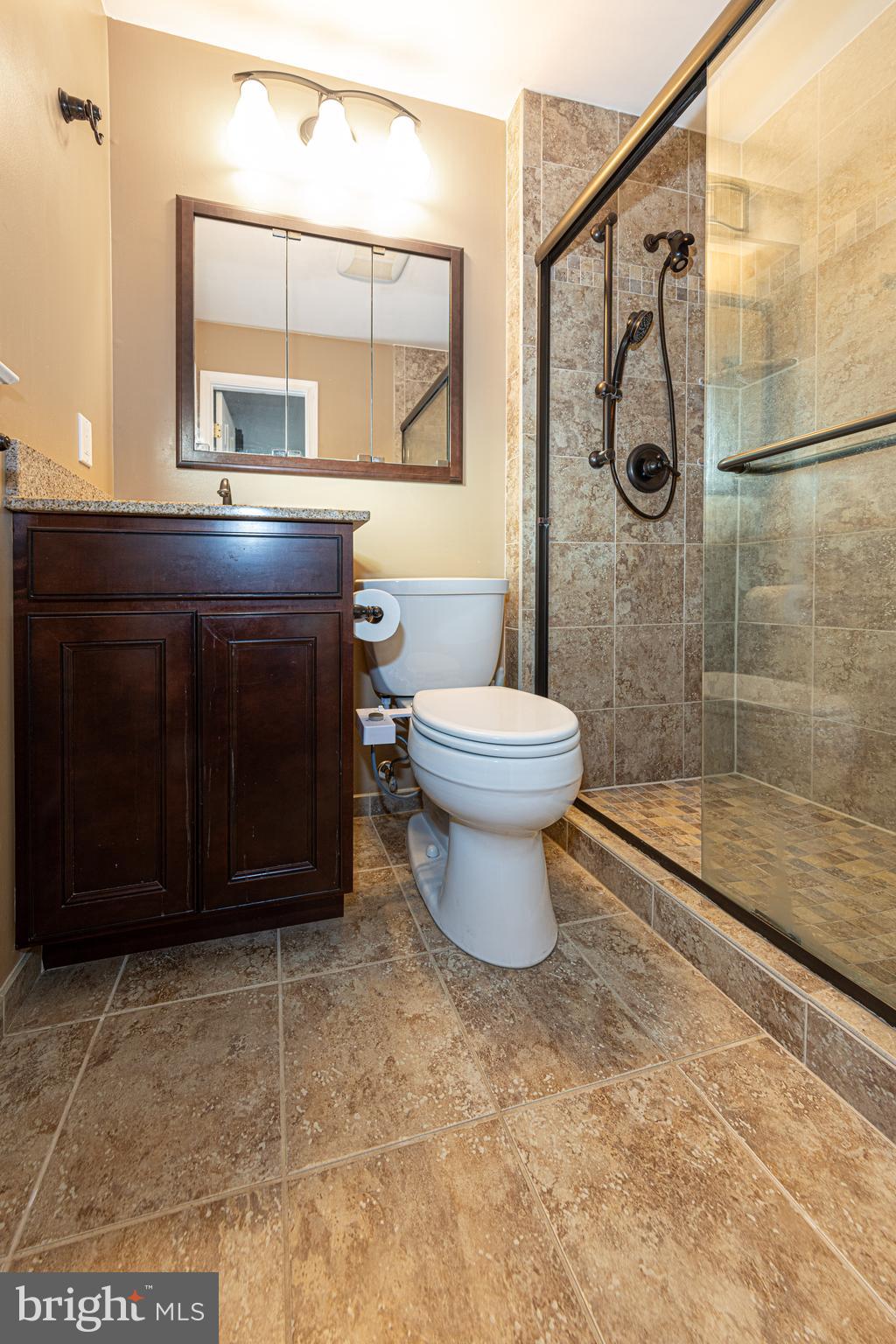 MIDDLERIDGE - Residential