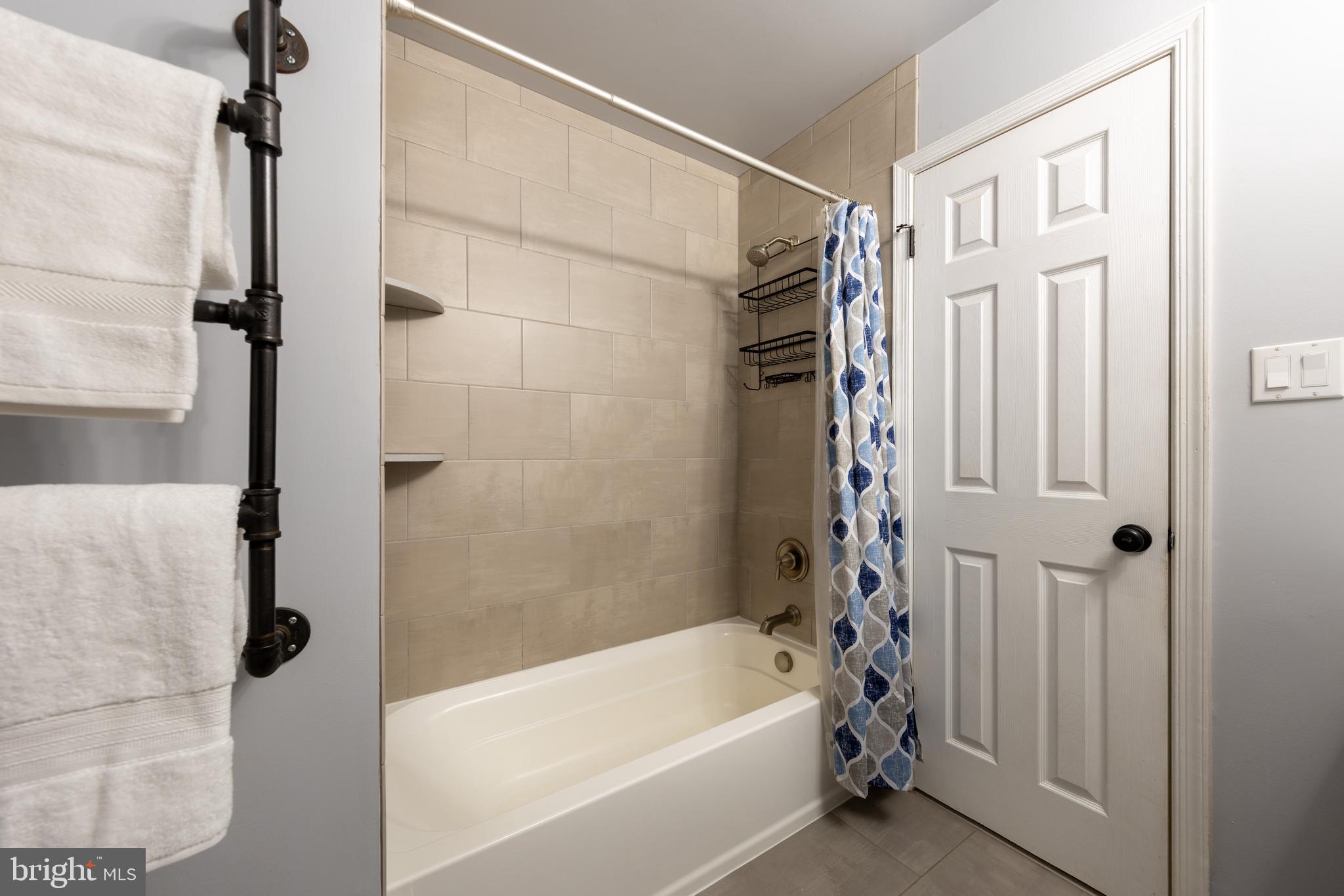 MIDDLERIDGE - Residential