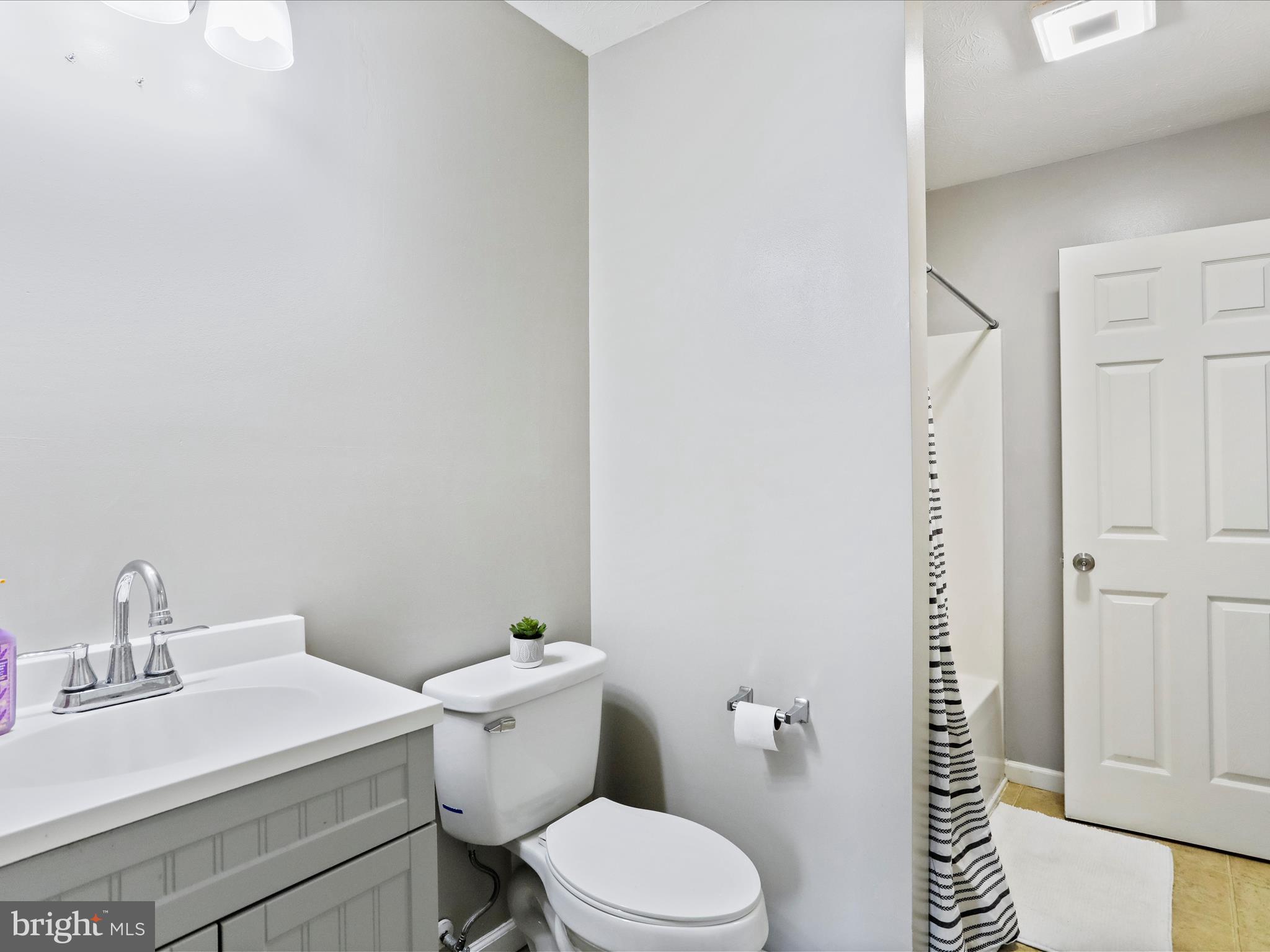 TABLER STATION MANOR - Residential