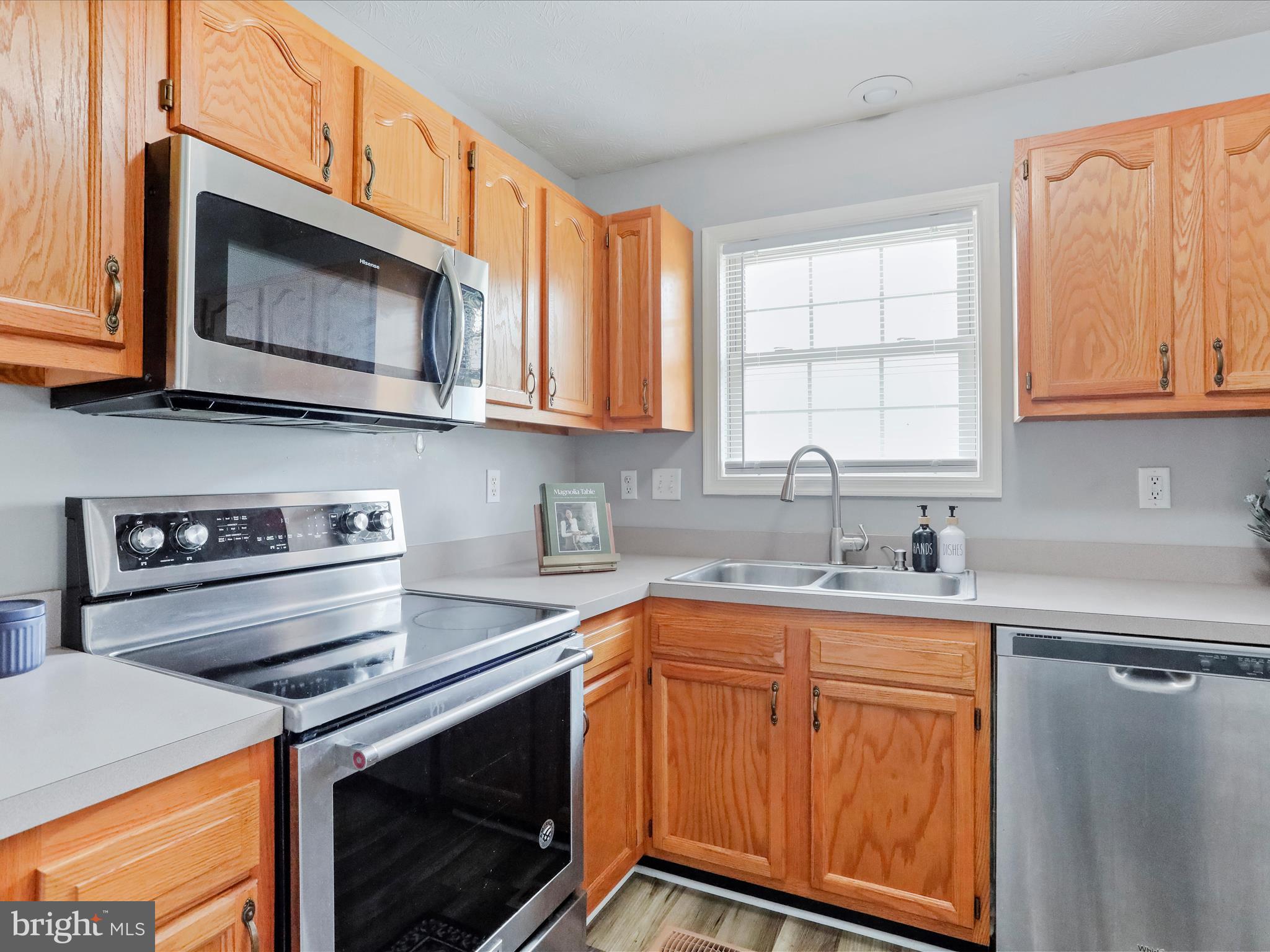 TABLER STATION MANOR - Residential