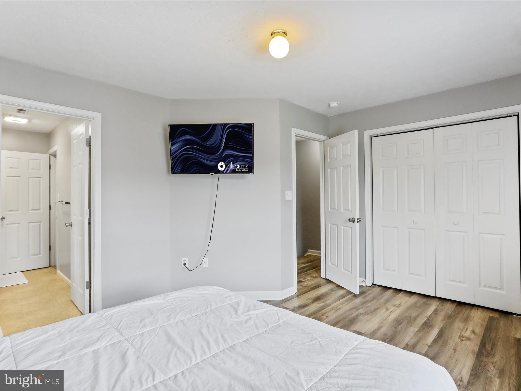 TABLER STATION MANOR - Residential