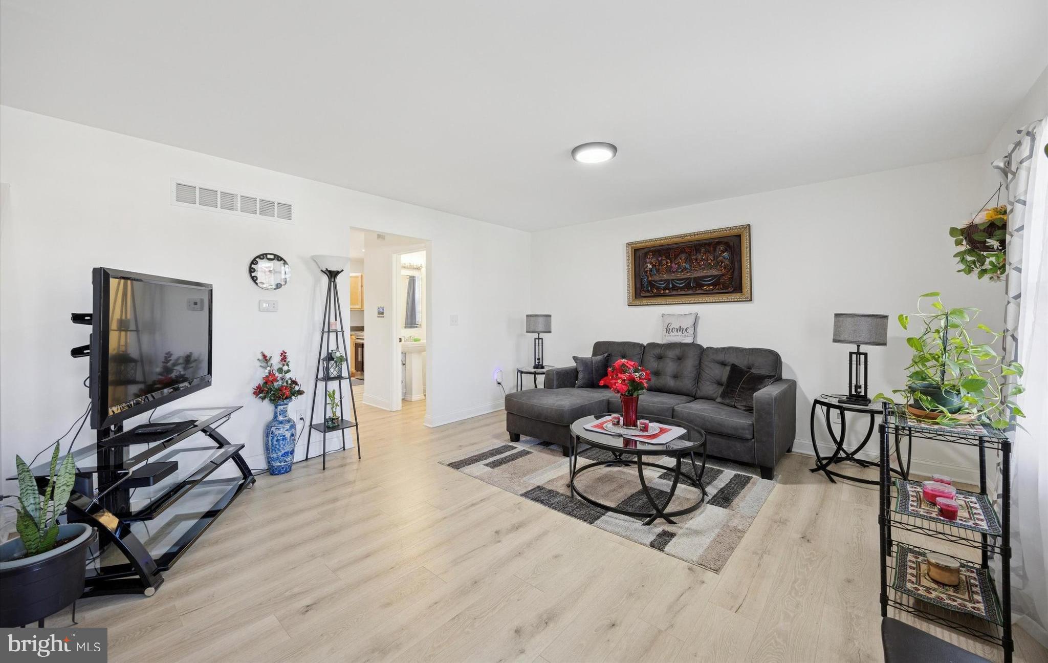 112 BUNCHE BOULEVARD