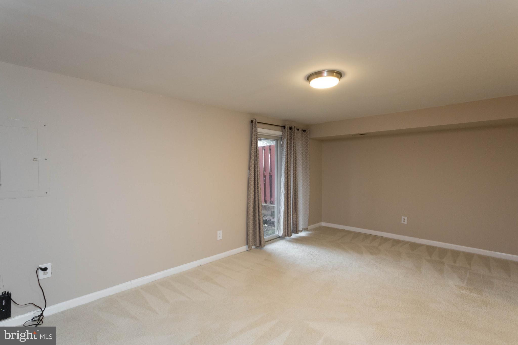 ROLLING BROOK - Residential