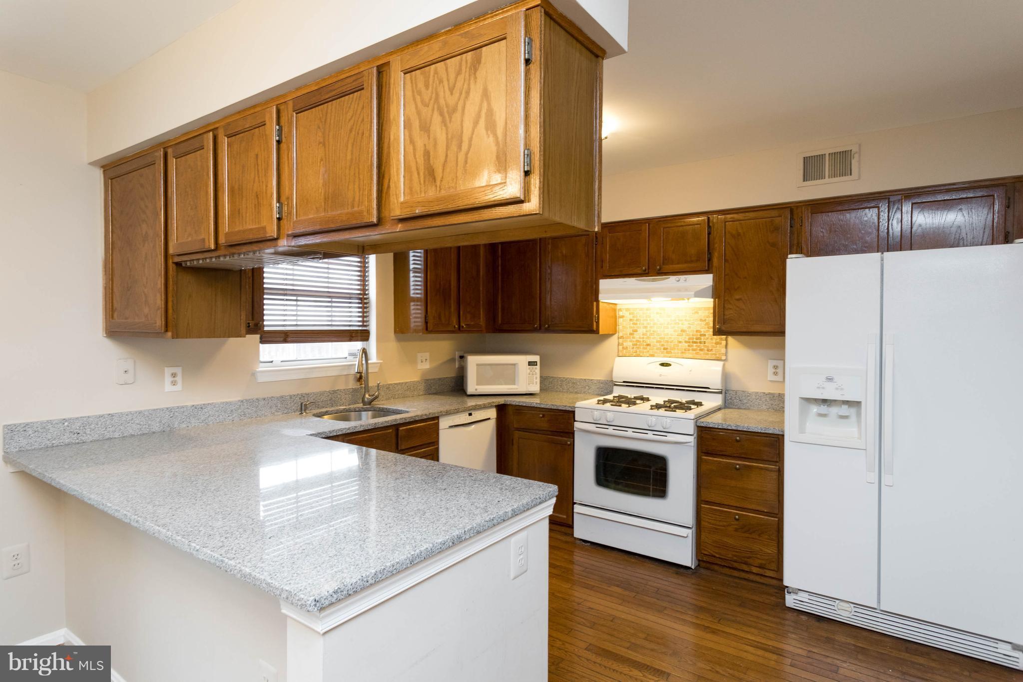 ROLLING BROOK - Residential