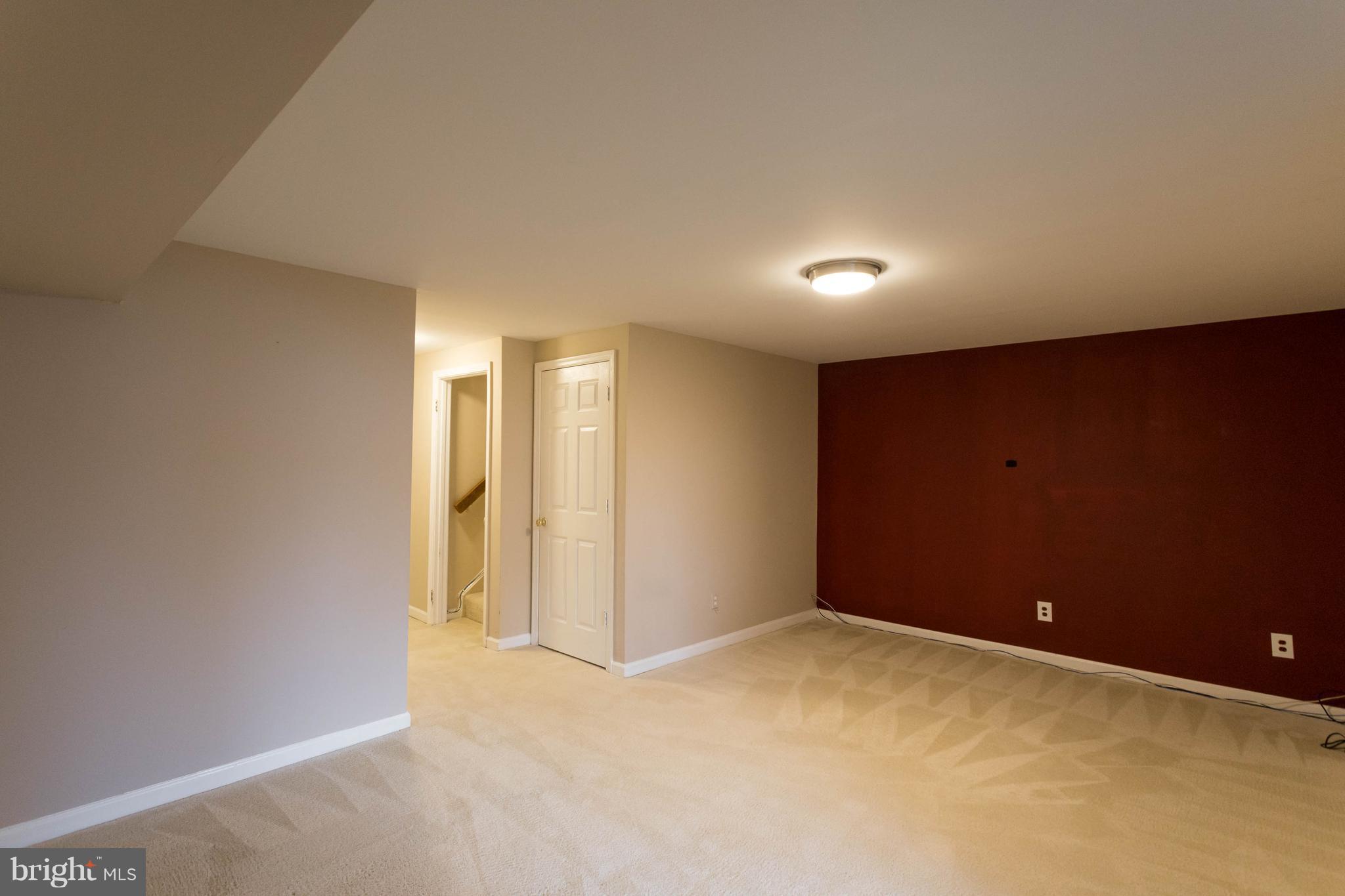 ROLLING BROOK - Residential