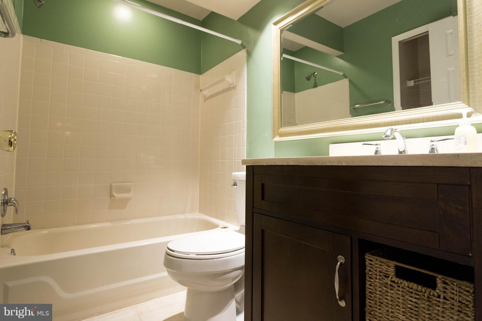 ROLLING BROOK - Residential