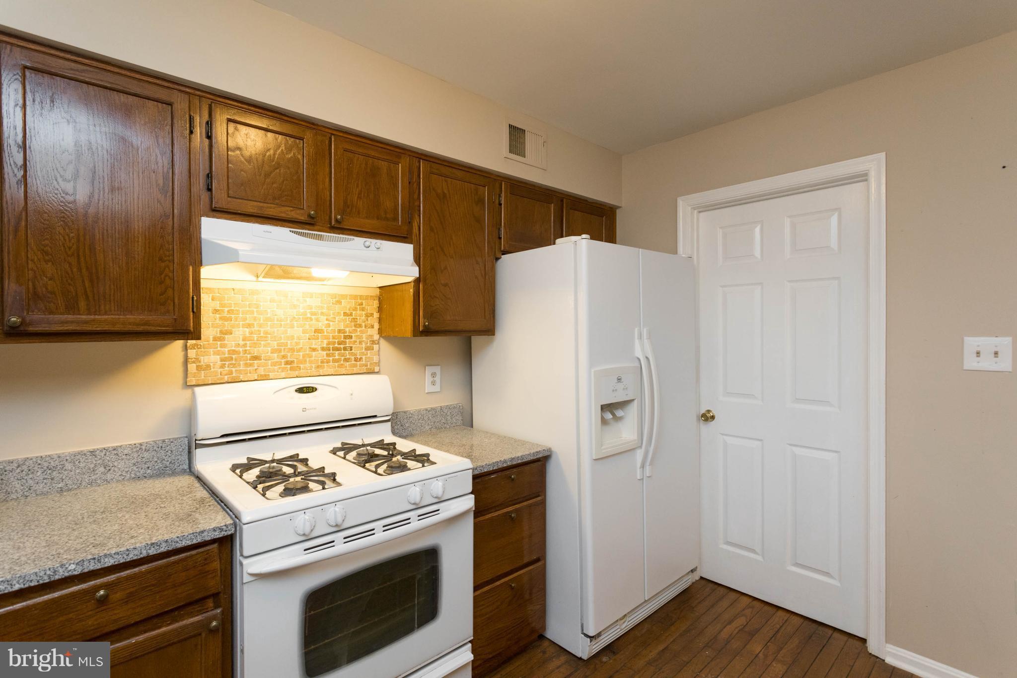 ROLLING BROOK - Residential