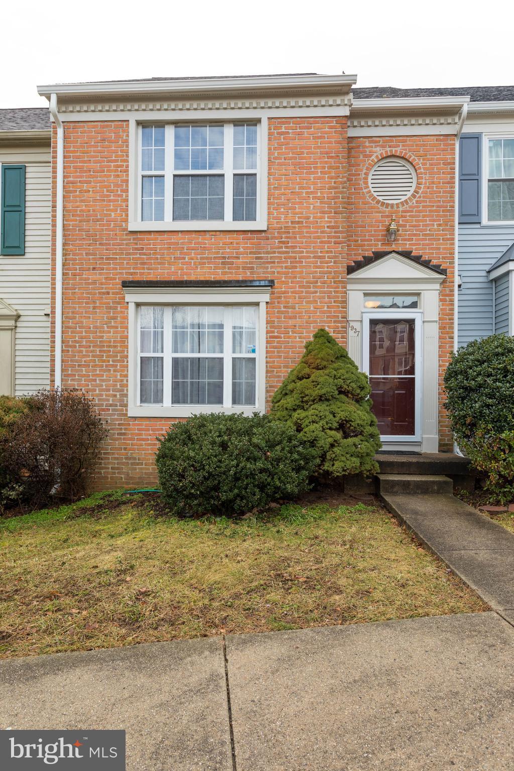 ROLLING BROOK - Residential
