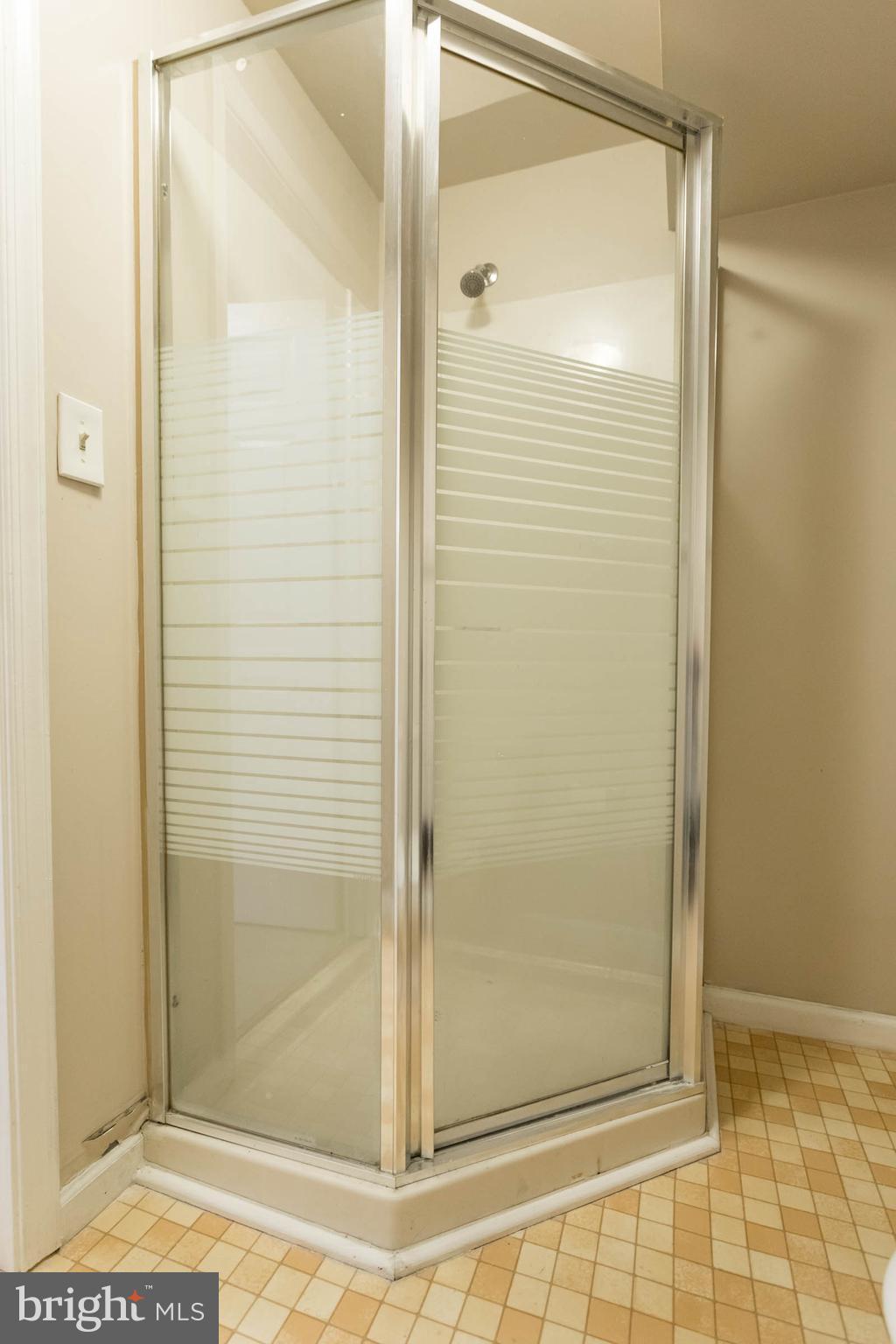 ROLLING BROOK - Residential