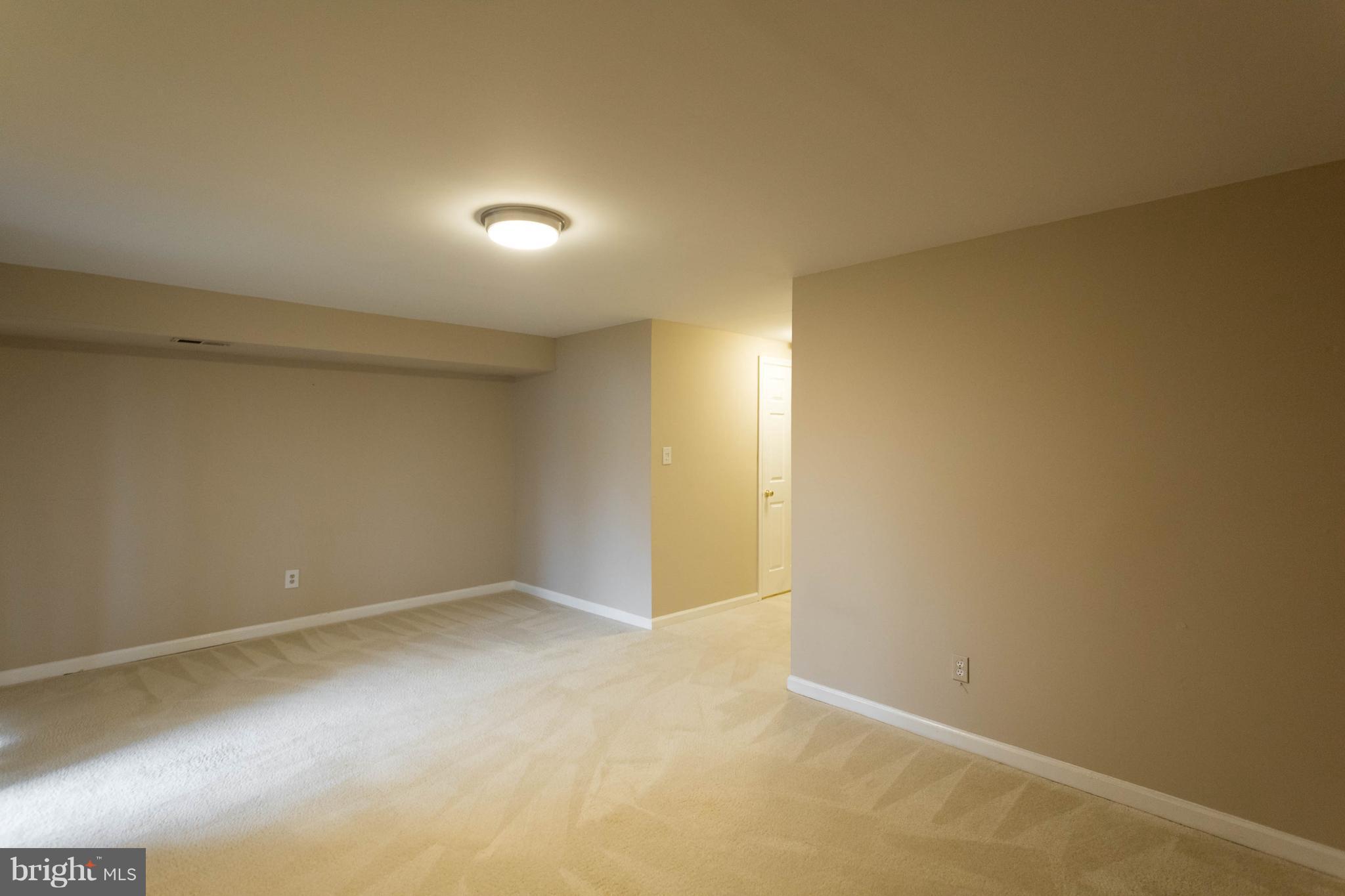 ROLLING BROOK - Residential