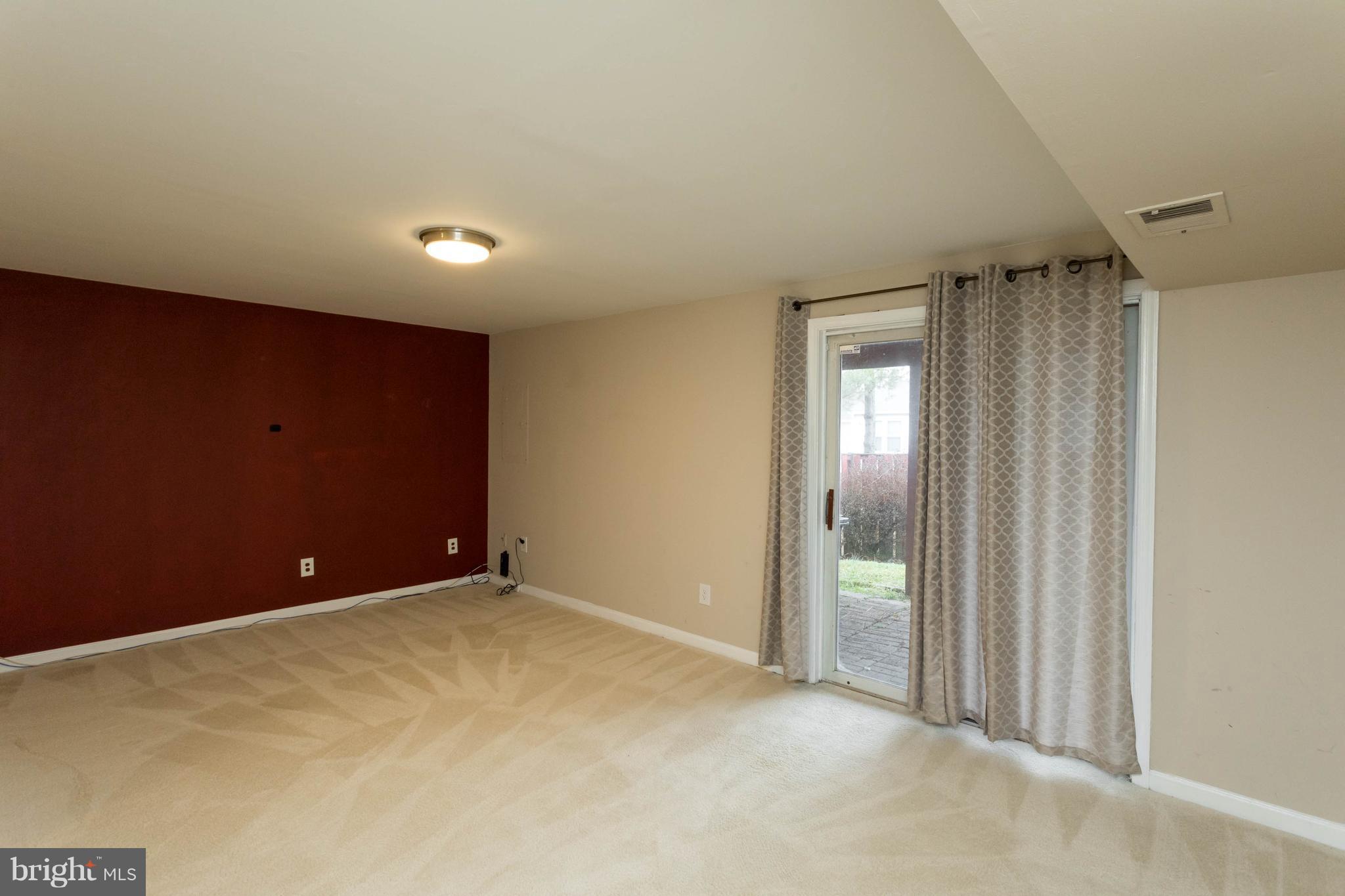 ROLLING BROOK - Residential