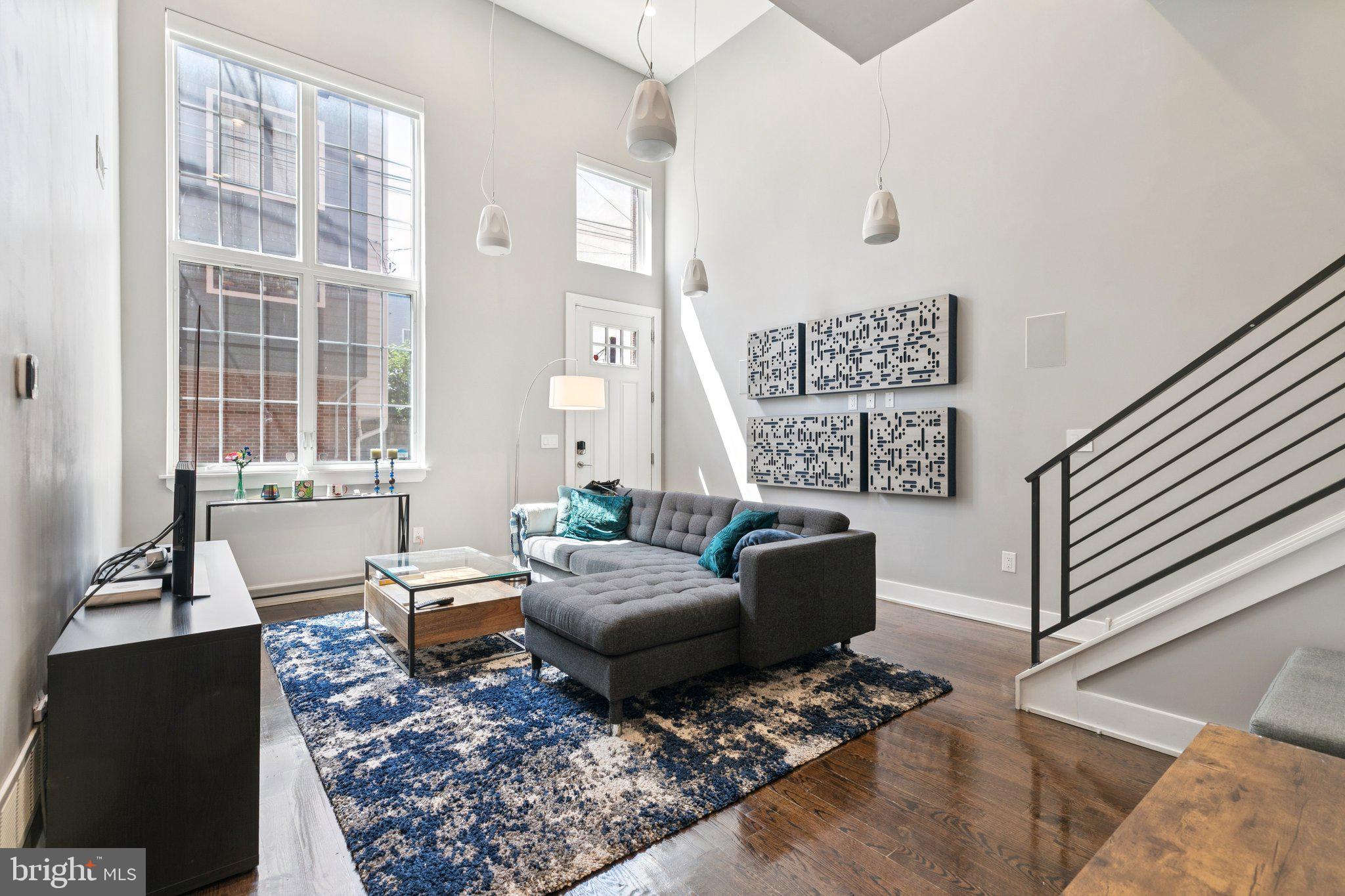 POINT BREEZE - Residential