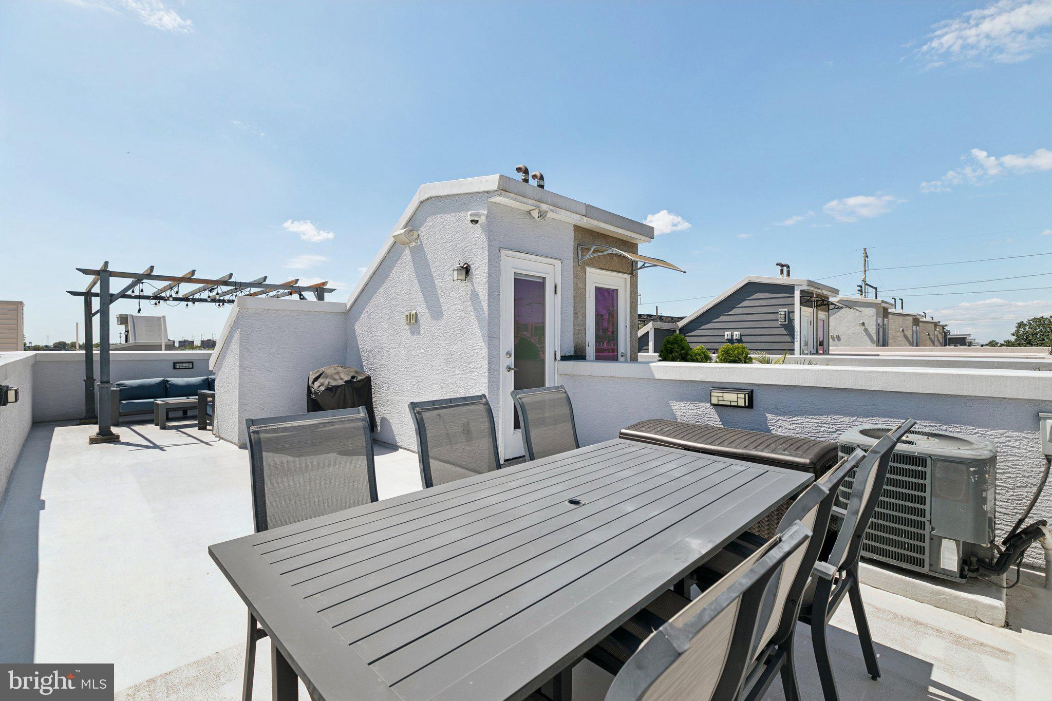 POINT BREEZE - Residential