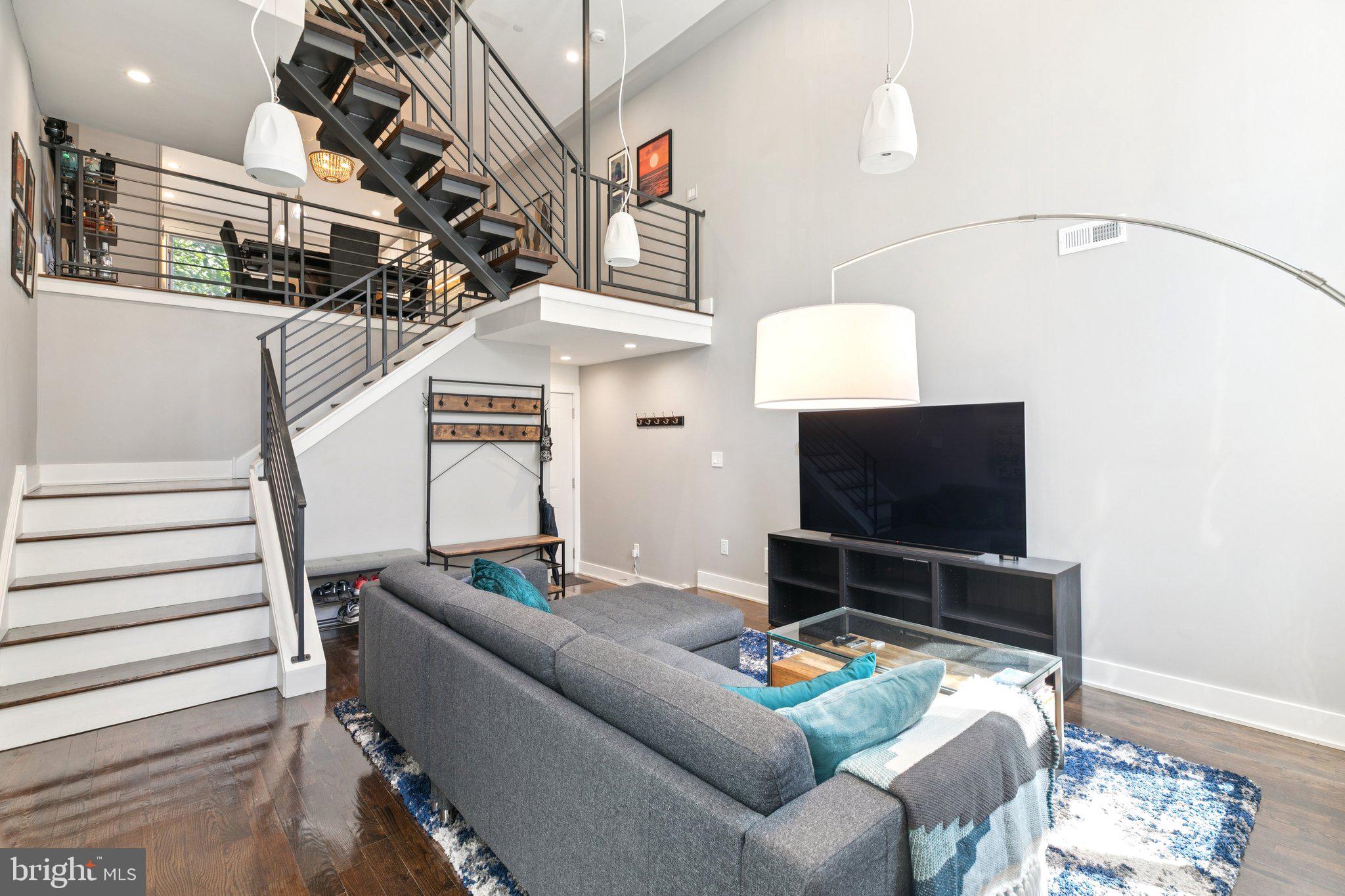 POINT BREEZE - Residential