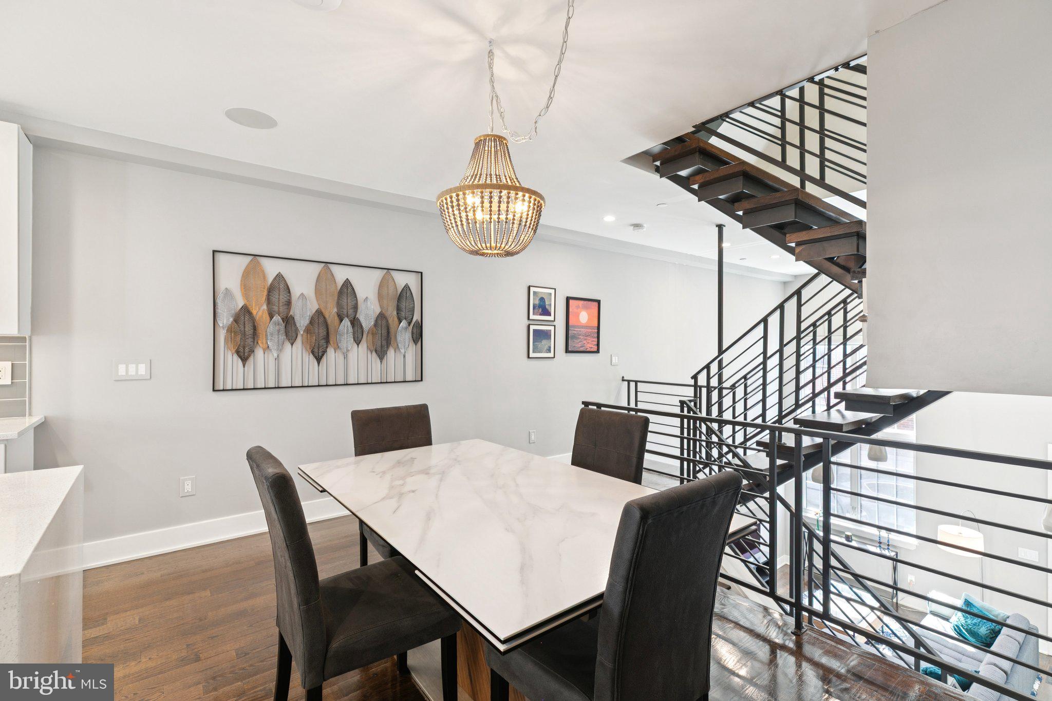 POINT BREEZE - Residential