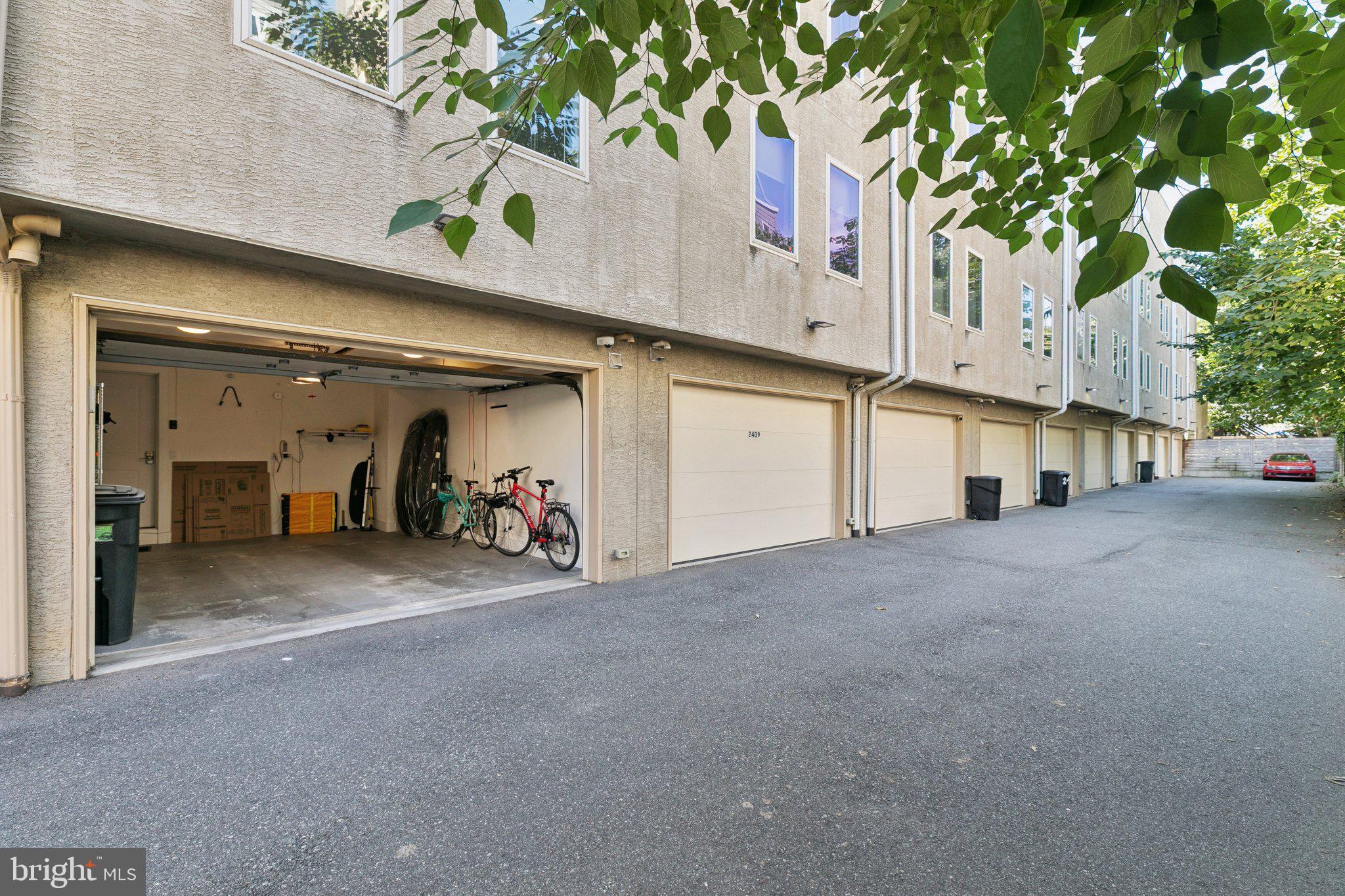 POINT BREEZE - Residential