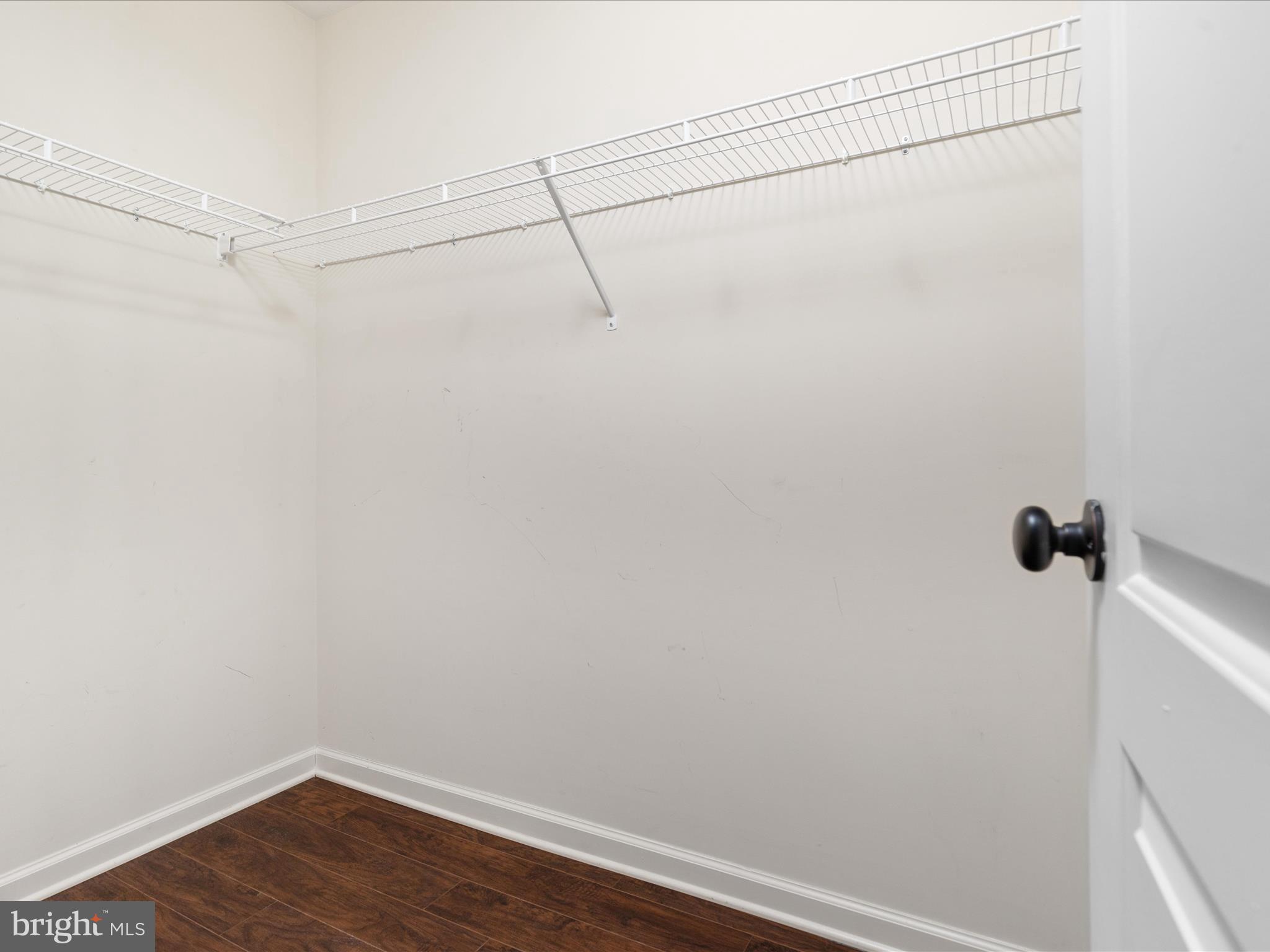 INWOOD VILLAGE - Residential