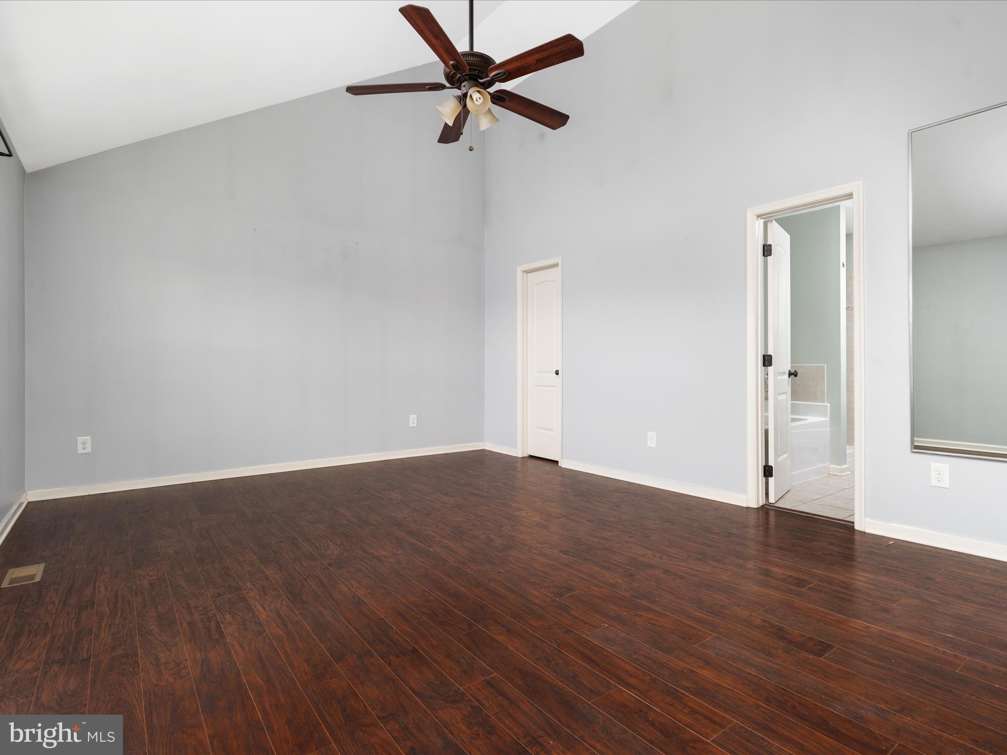 INWOOD VILLAGE - Residential