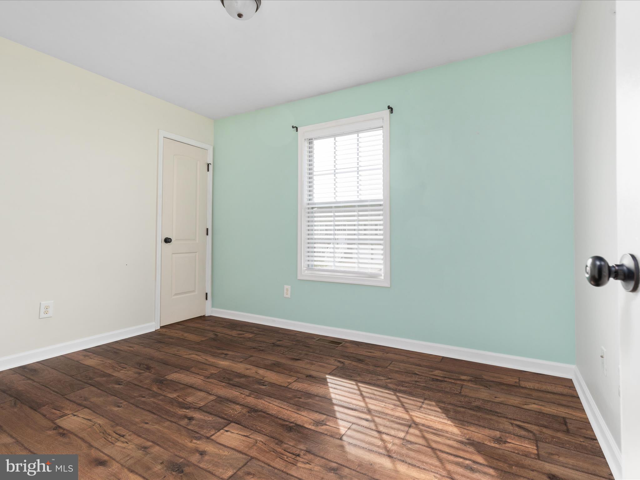 INWOOD VILLAGE - Residential