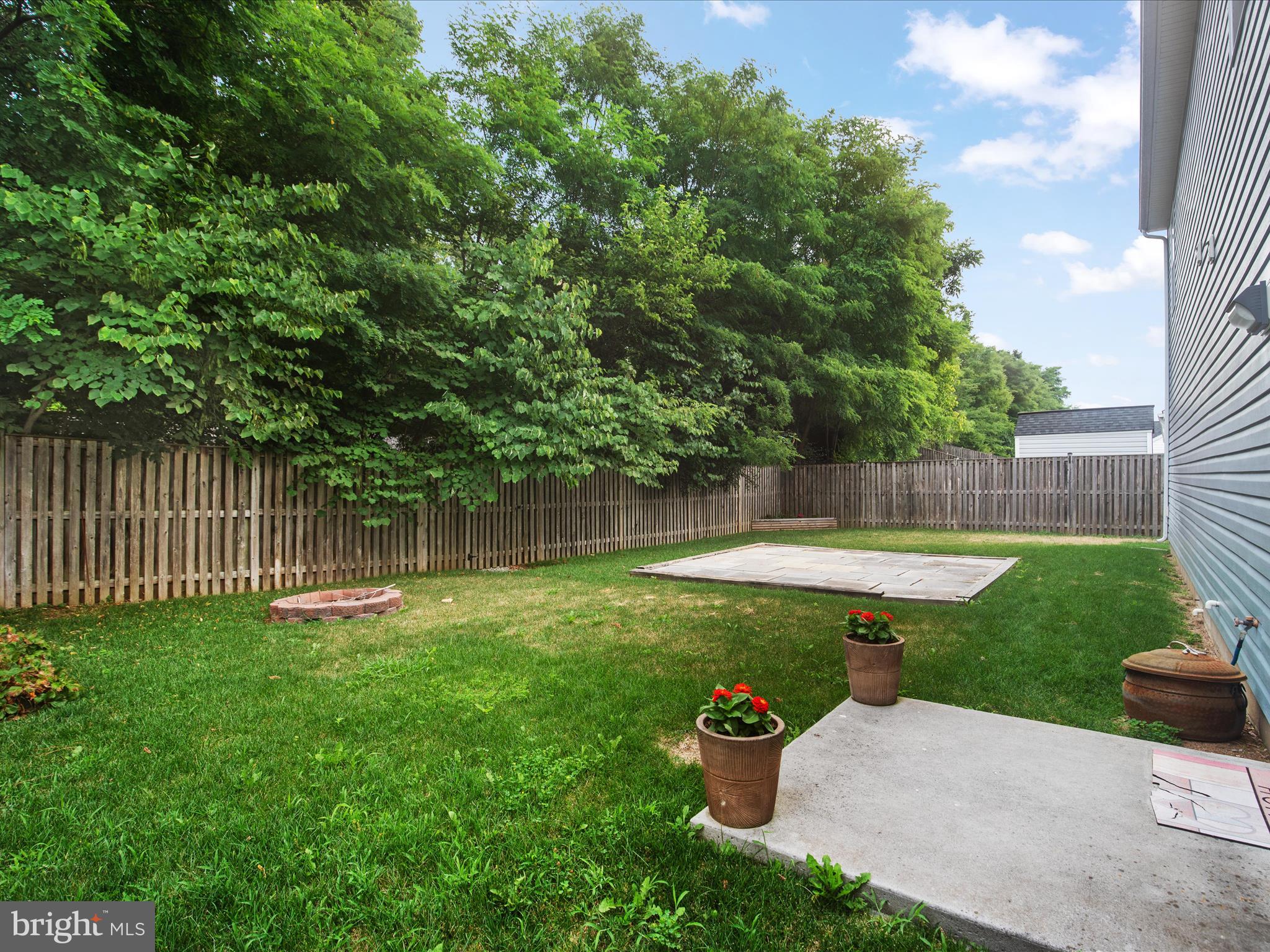 INWOOD VILLAGE - Residential