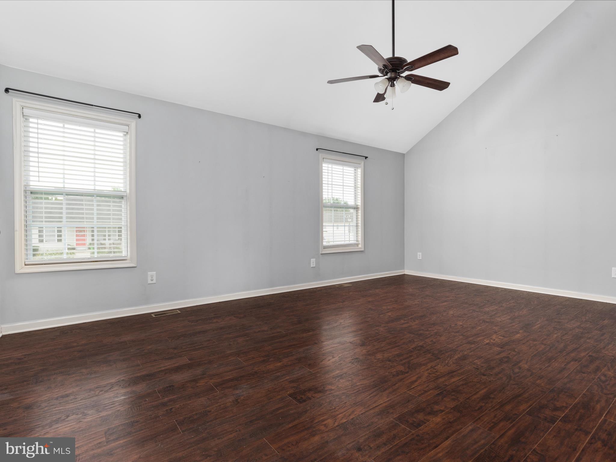 INWOOD VILLAGE - Residential