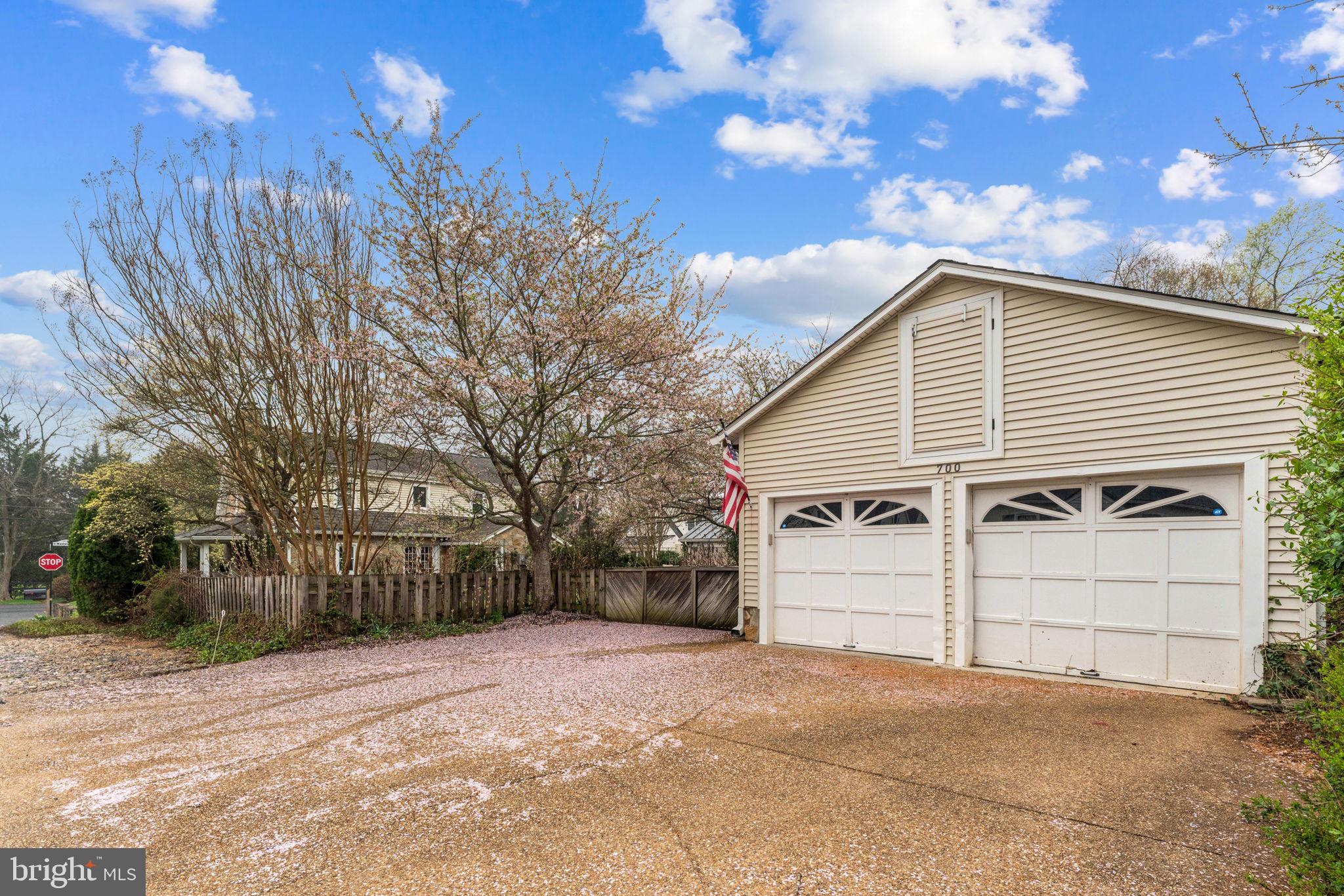 RIDGEVIEW - Residential