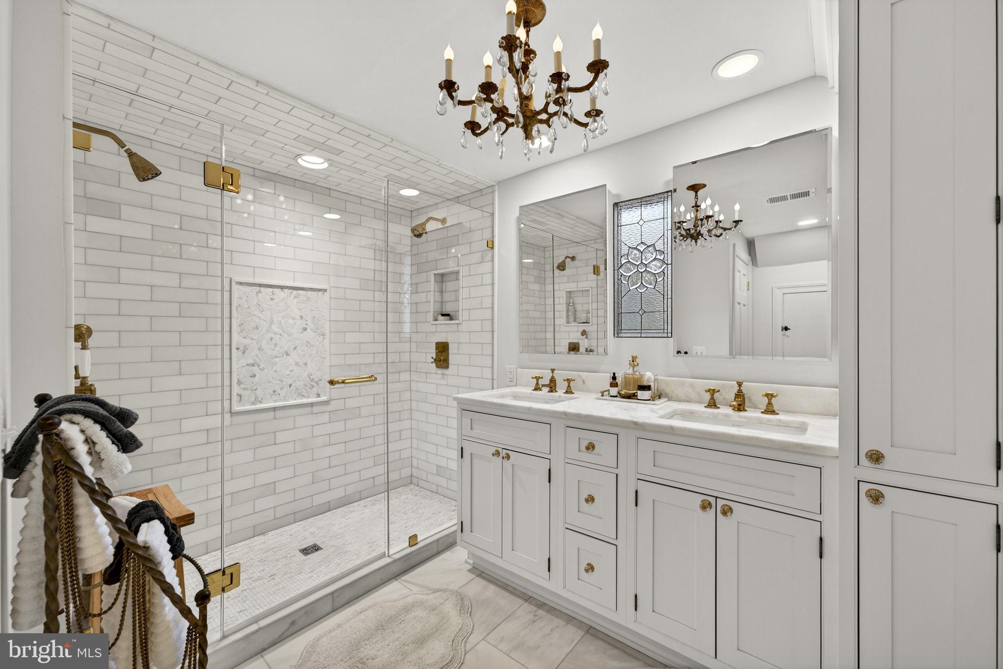 RIDGEVIEW - Residential