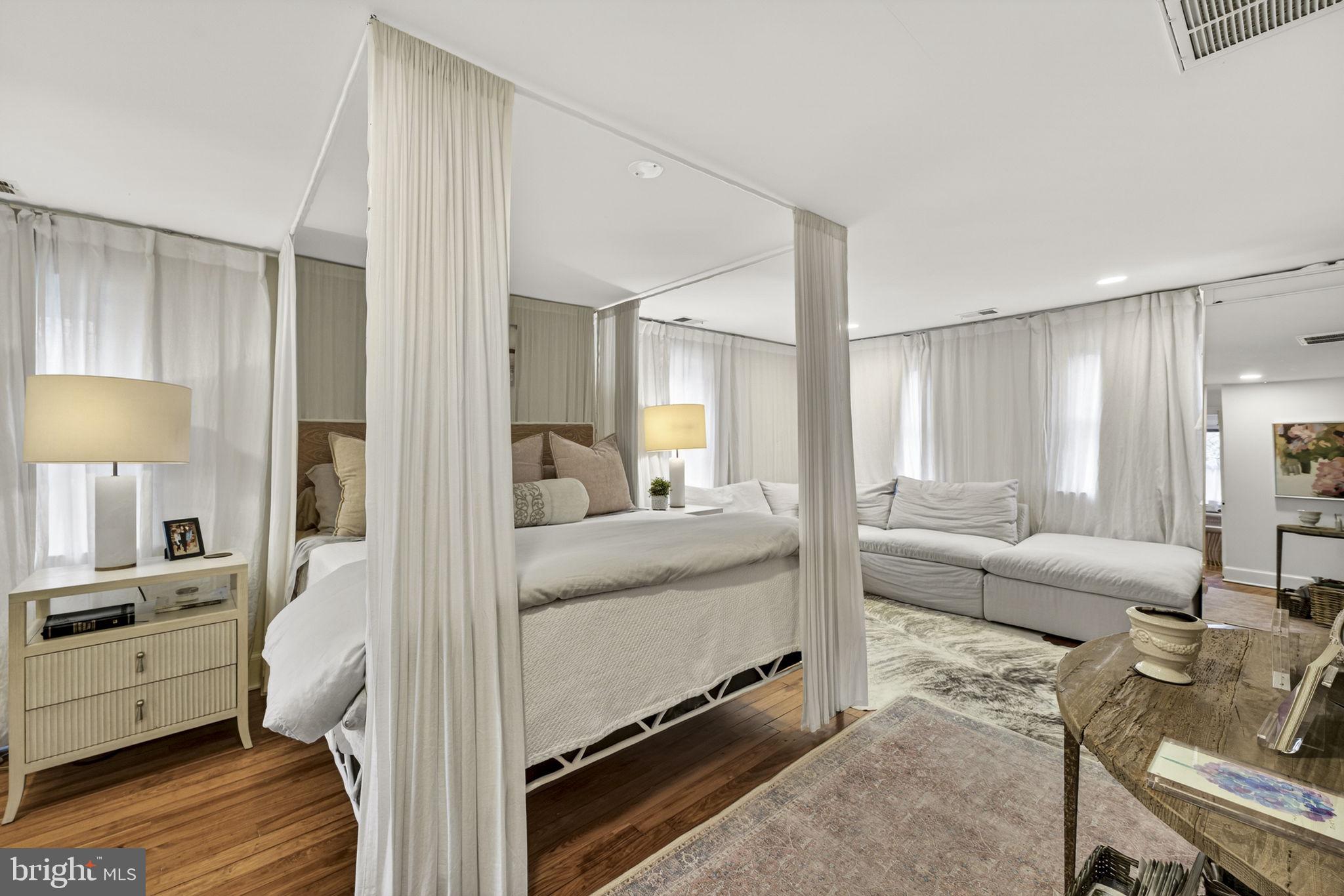 RIDGEVIEW - Residential