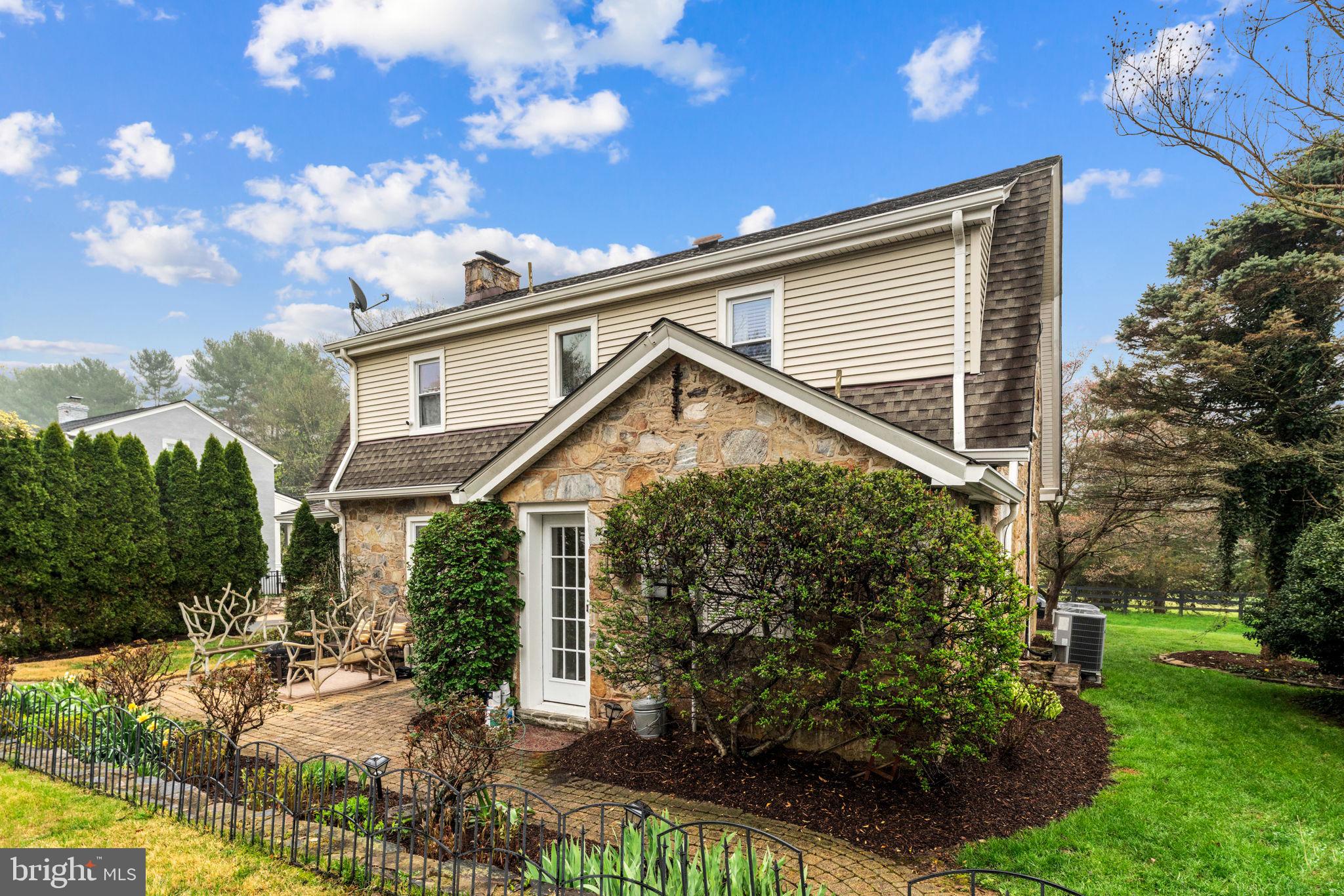 RIDGEVIEW - Residential