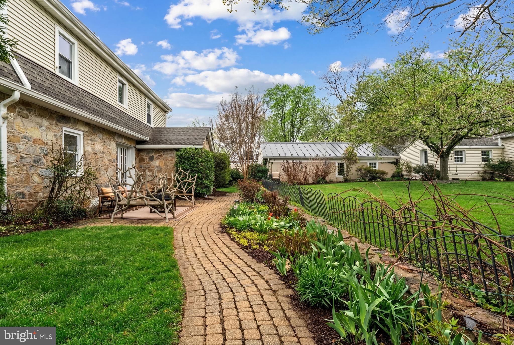 RIDGEVIEW - Residential