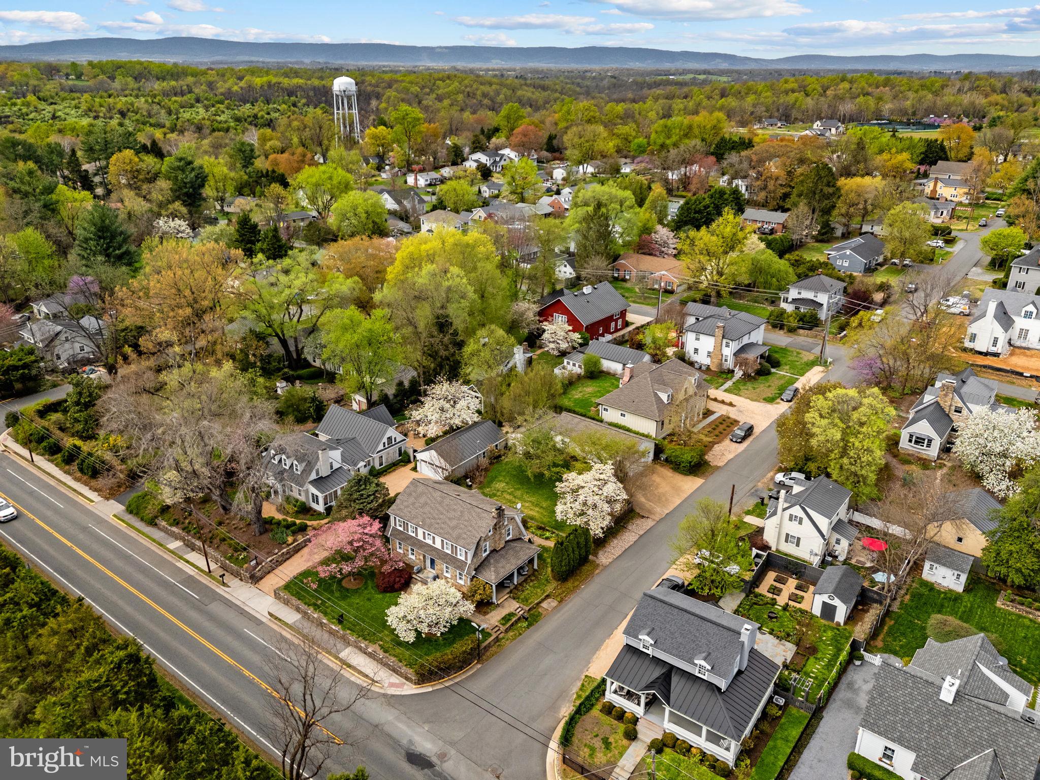 RIDGEVIEW - Residential