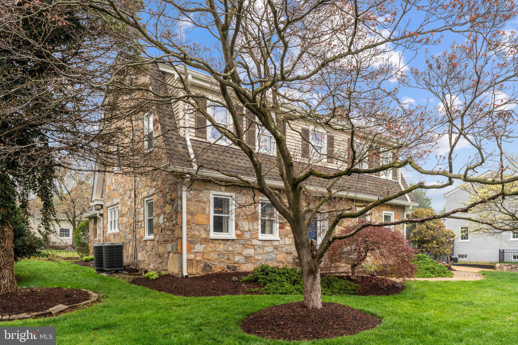 RIDGEVIEW - Residential