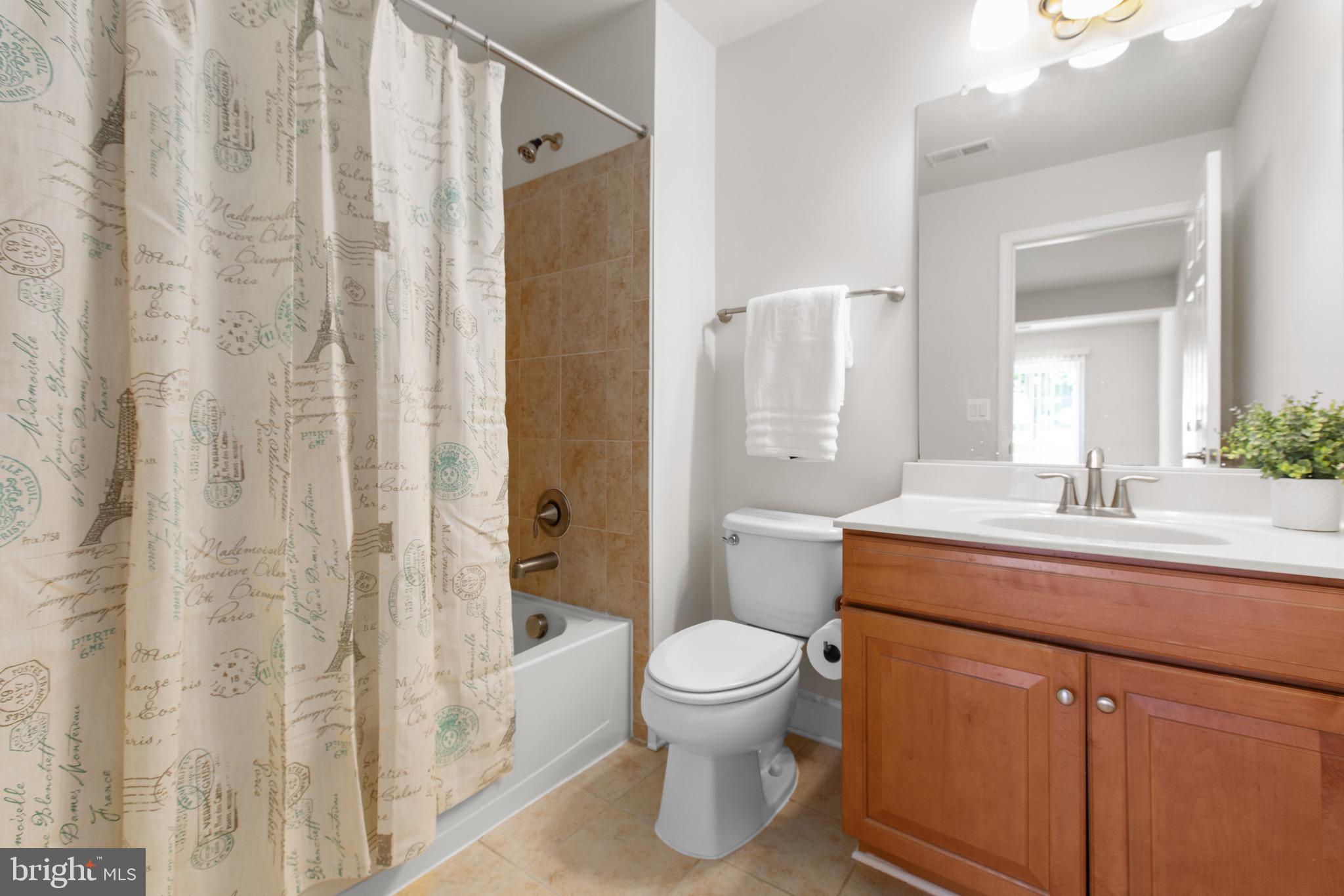 VIRGINIA HERITAGE AT LEE'S PARK - Residential