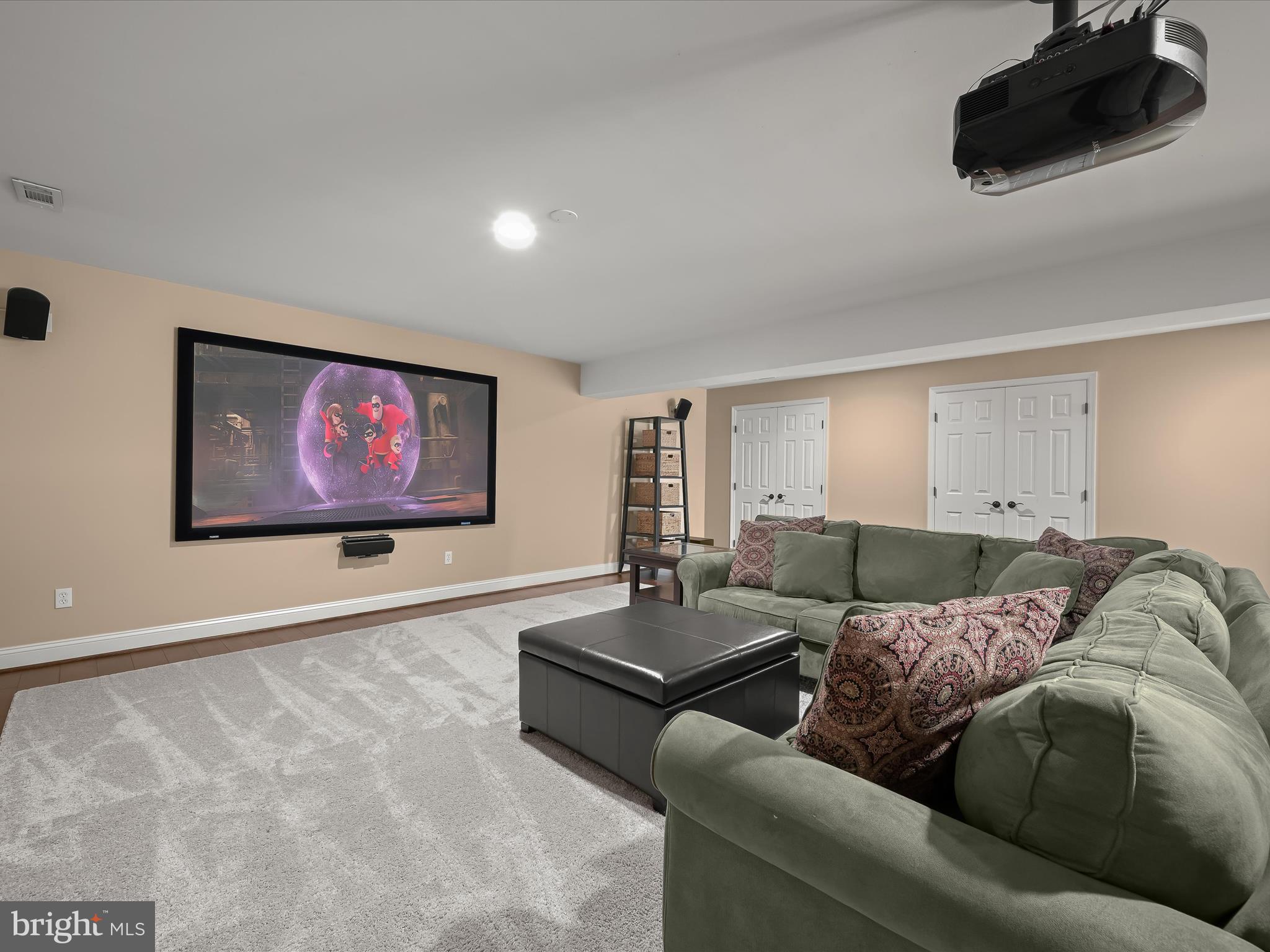 WELLINGTON WEST - Residential